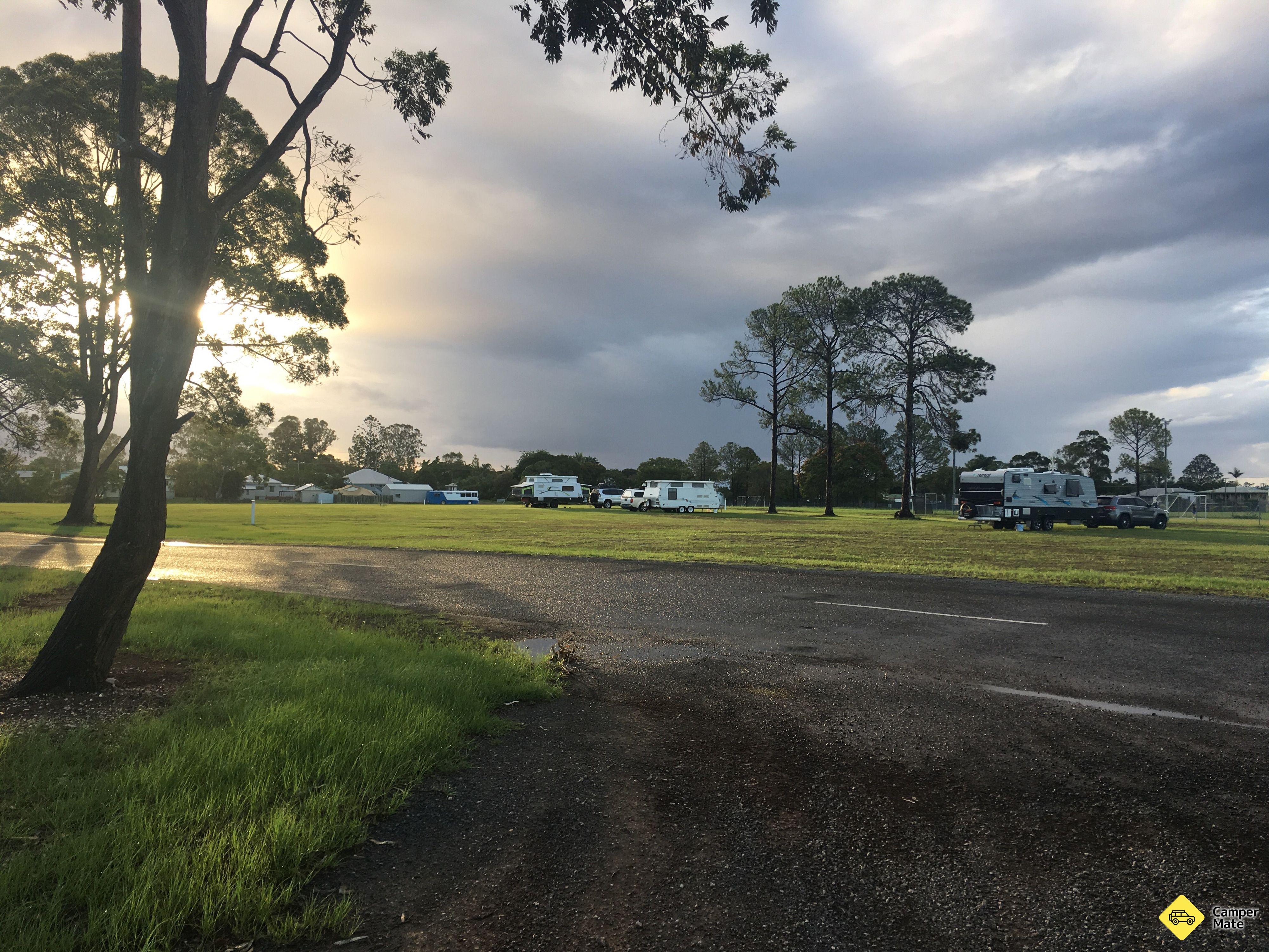 Tempat untuk menginap di Doon Villa Self Contained RV Park - Image 2