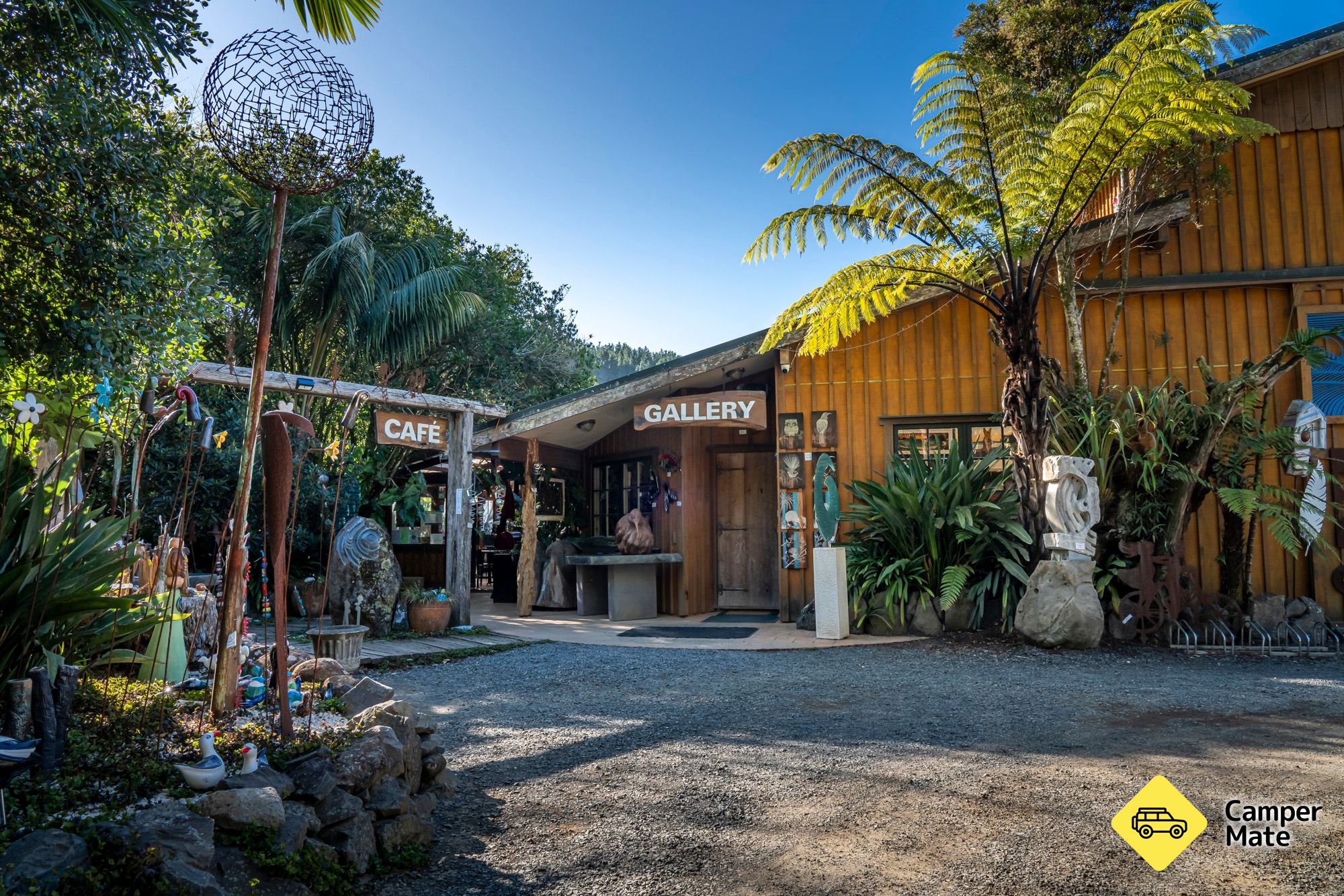 The Gallery and Cafe - Helena Bay Hill