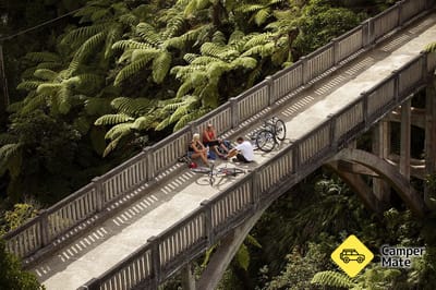 Un ponte da nessuna parte