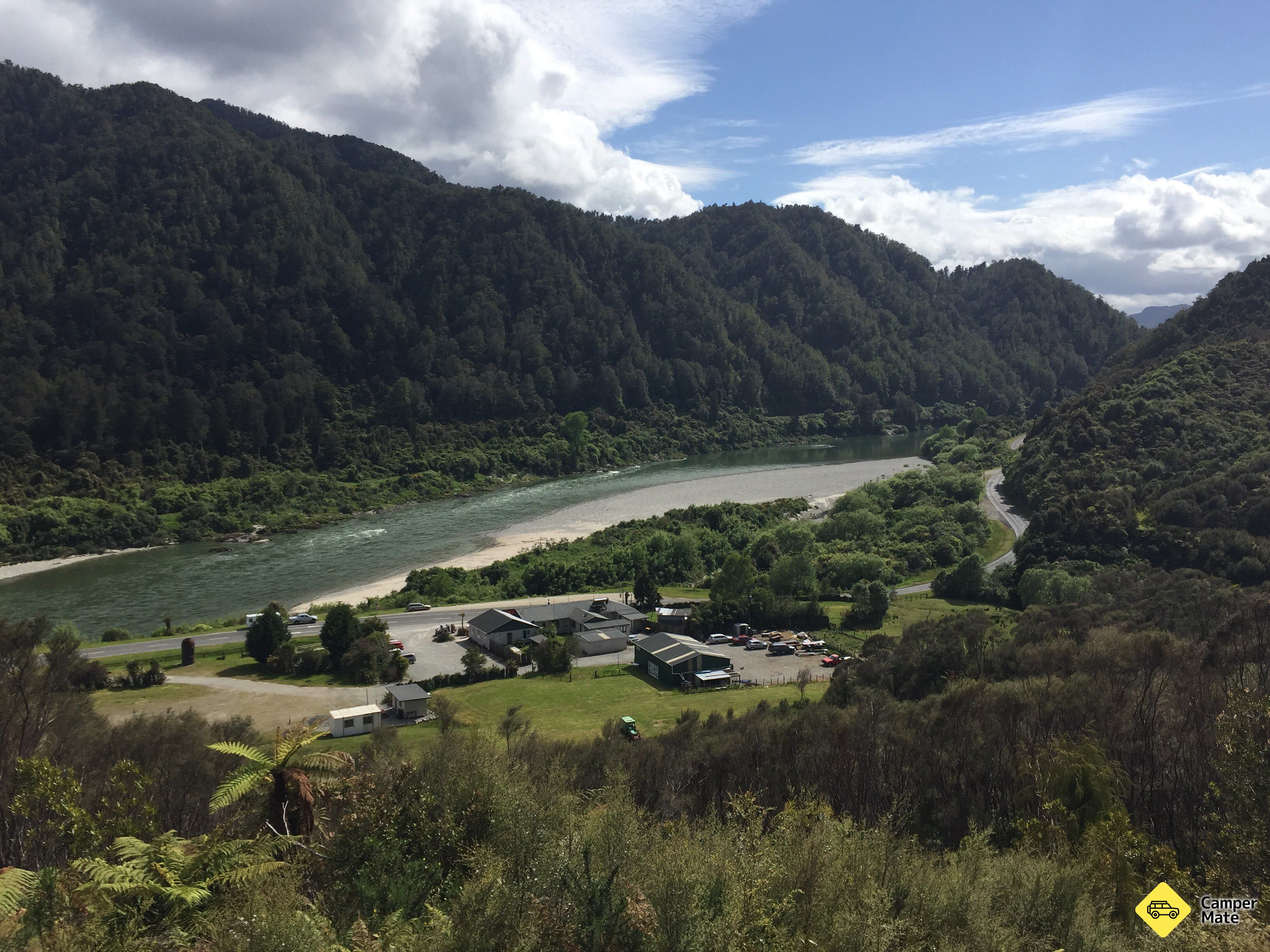Berlins Cafe & Bar, Campground & Backpackers