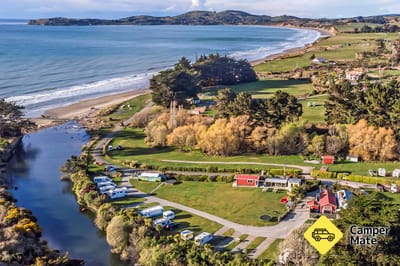 Moeraki Boulders Holiday Park at Hampden Beach
