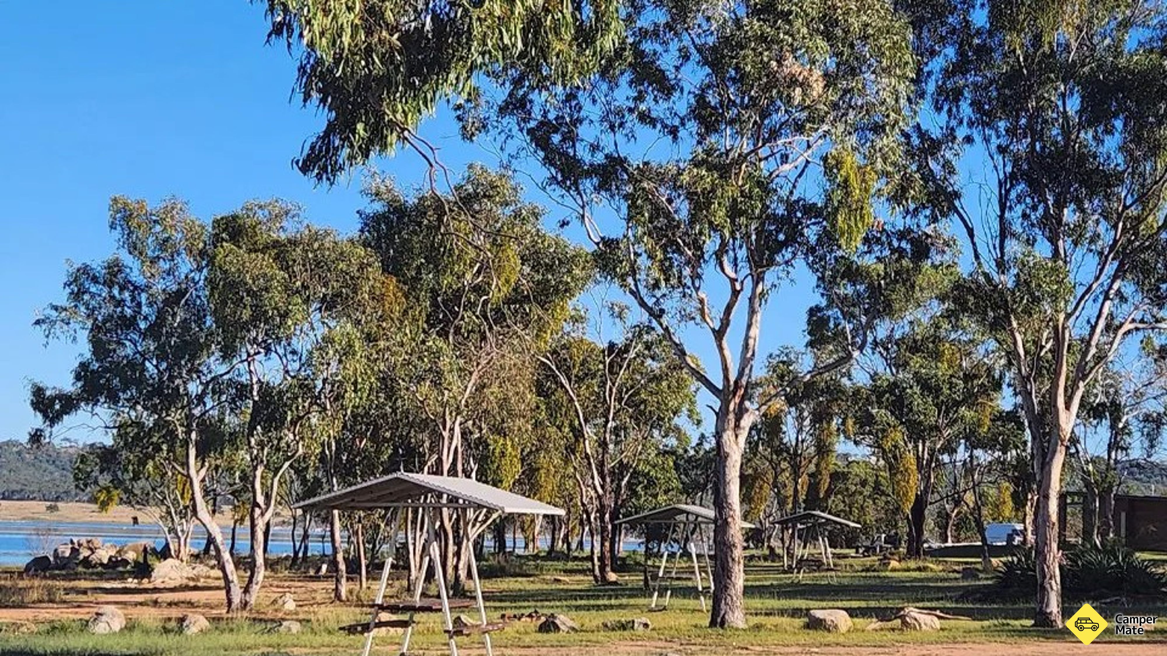 Lake Leslie Tourist Park