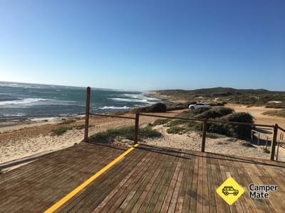 Restauranter i nærheden af Flat Rocks Surf Beach