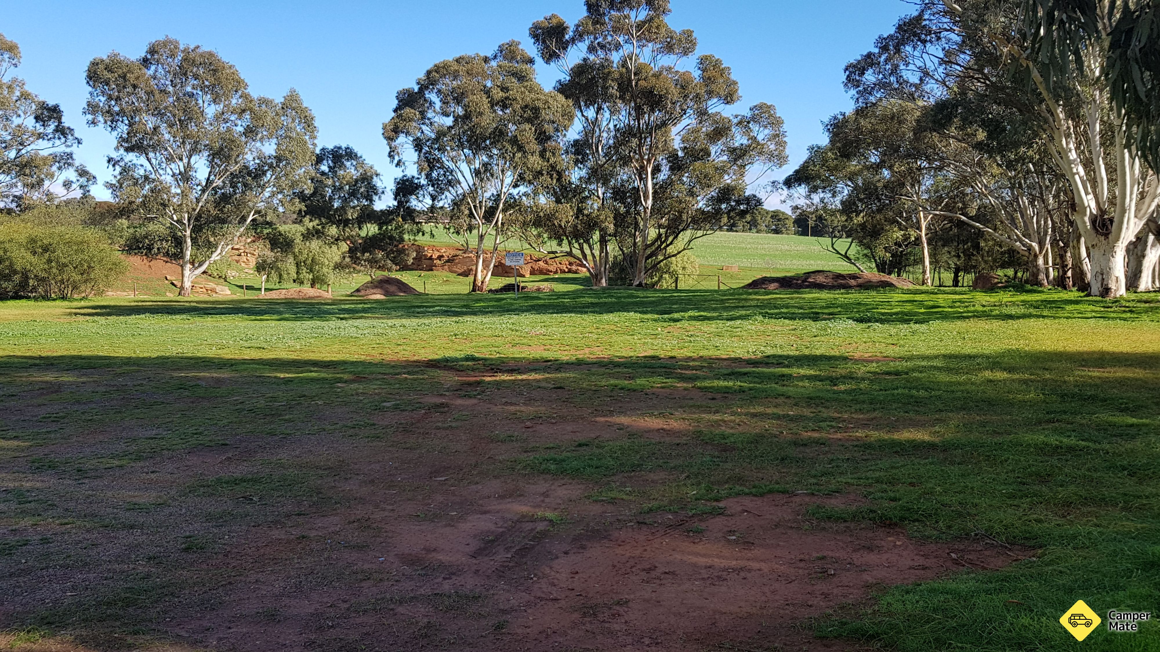Tempat menginap di Tarlee Oval Camping
