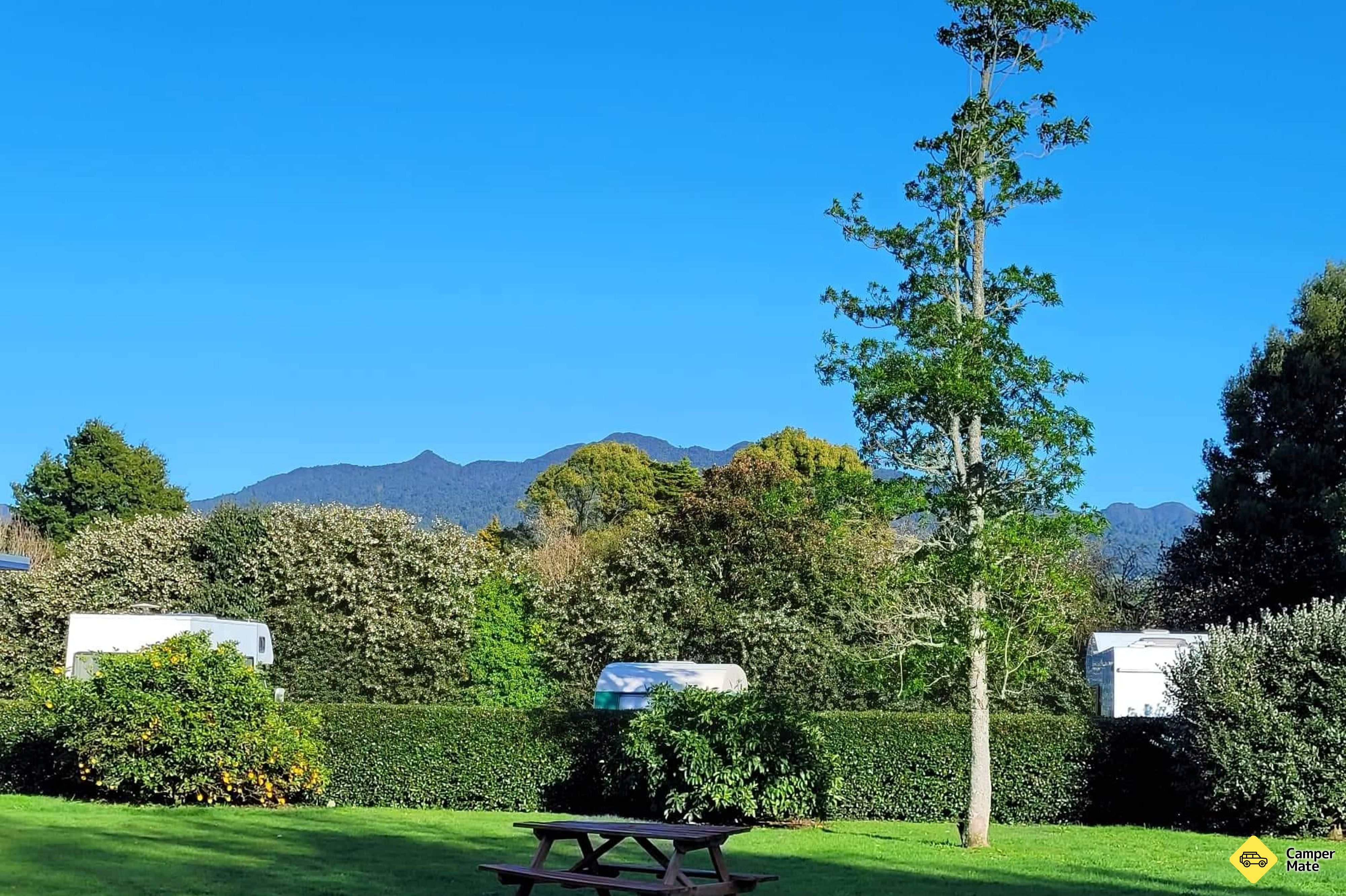 Mountain Folk Cafe & Retreat