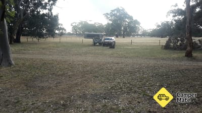 Black Cockatoo Bush Camp
