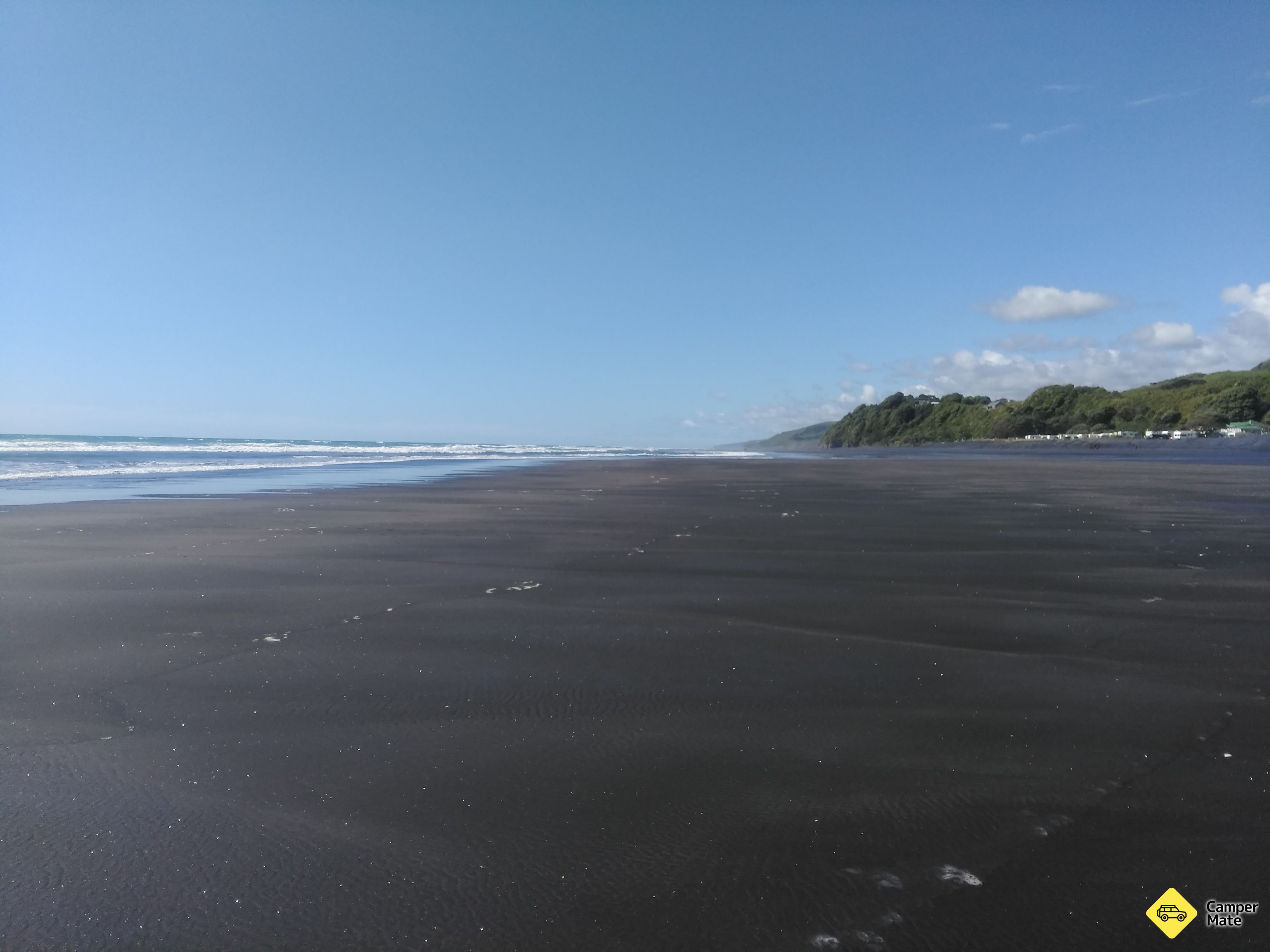 Mokau Black Sand Beach