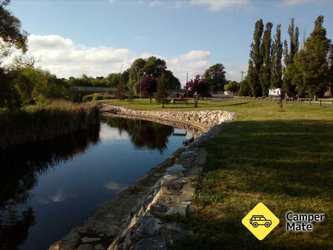 Tempat untuk menginap di Barbour Park, Gunning
