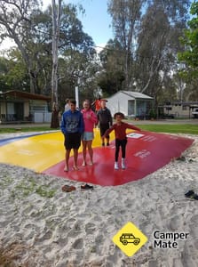 موقع Yea Riverside Caravan Park