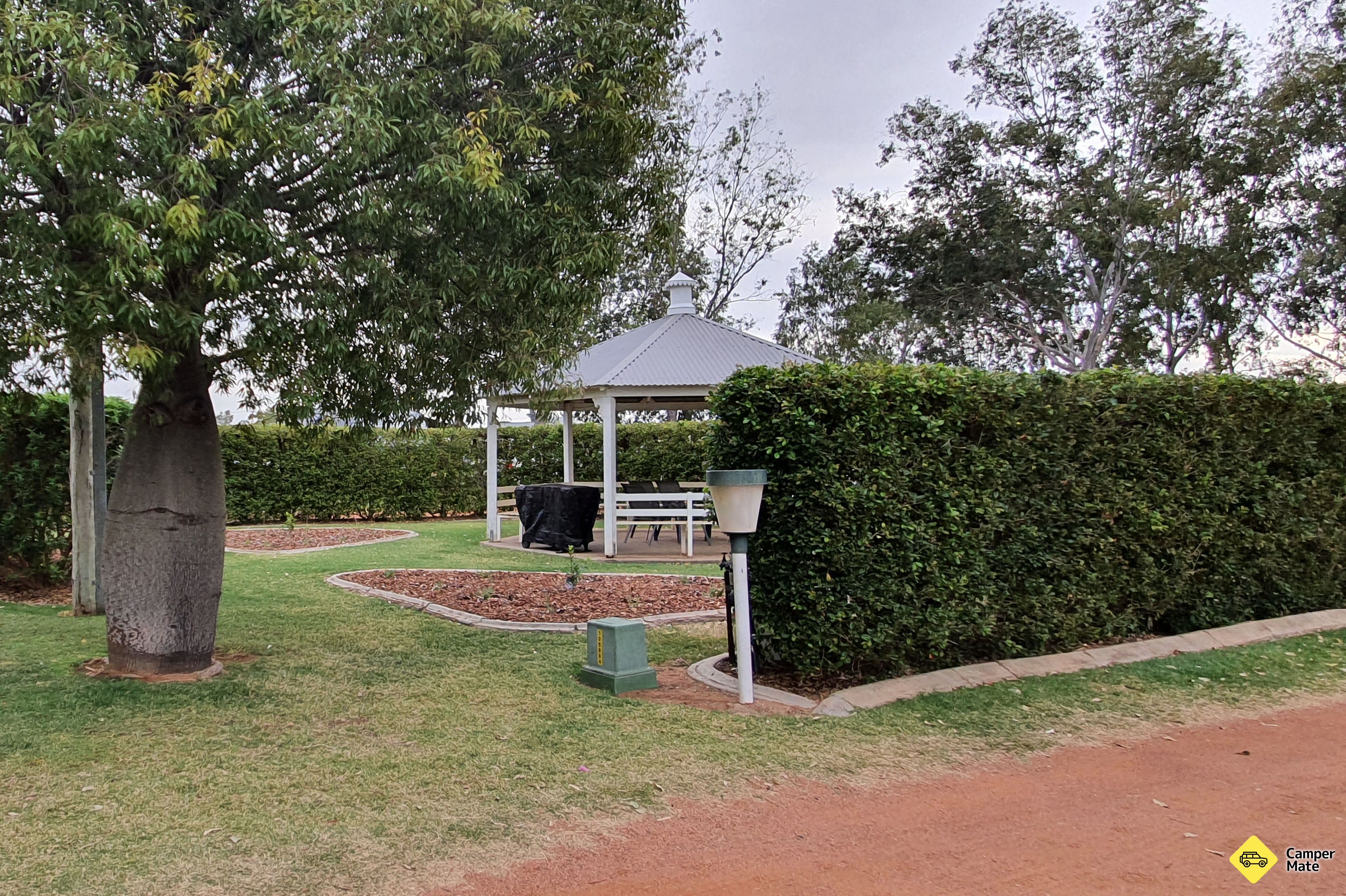 Roses N' Things Caravan Park and Tea Garden - Image 3