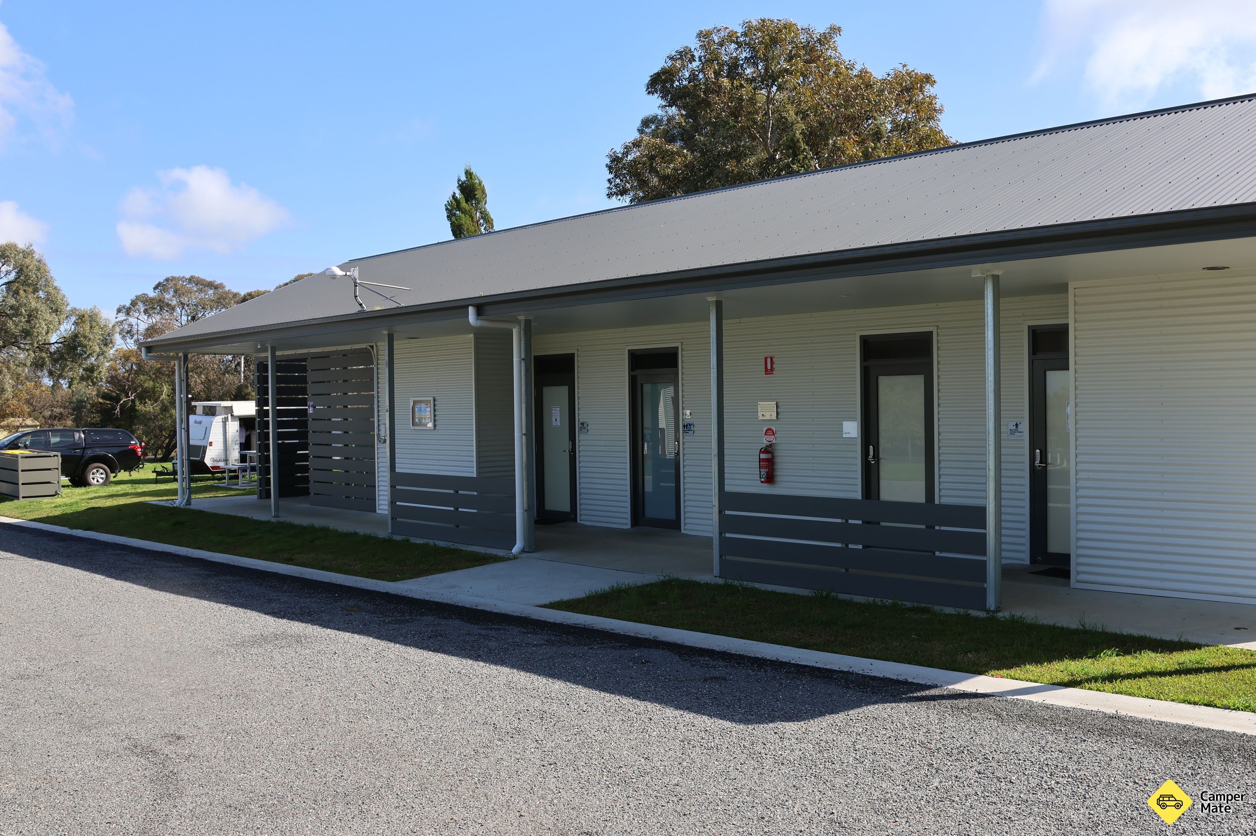 Kaniva Poolside Caravan Park - Image 3