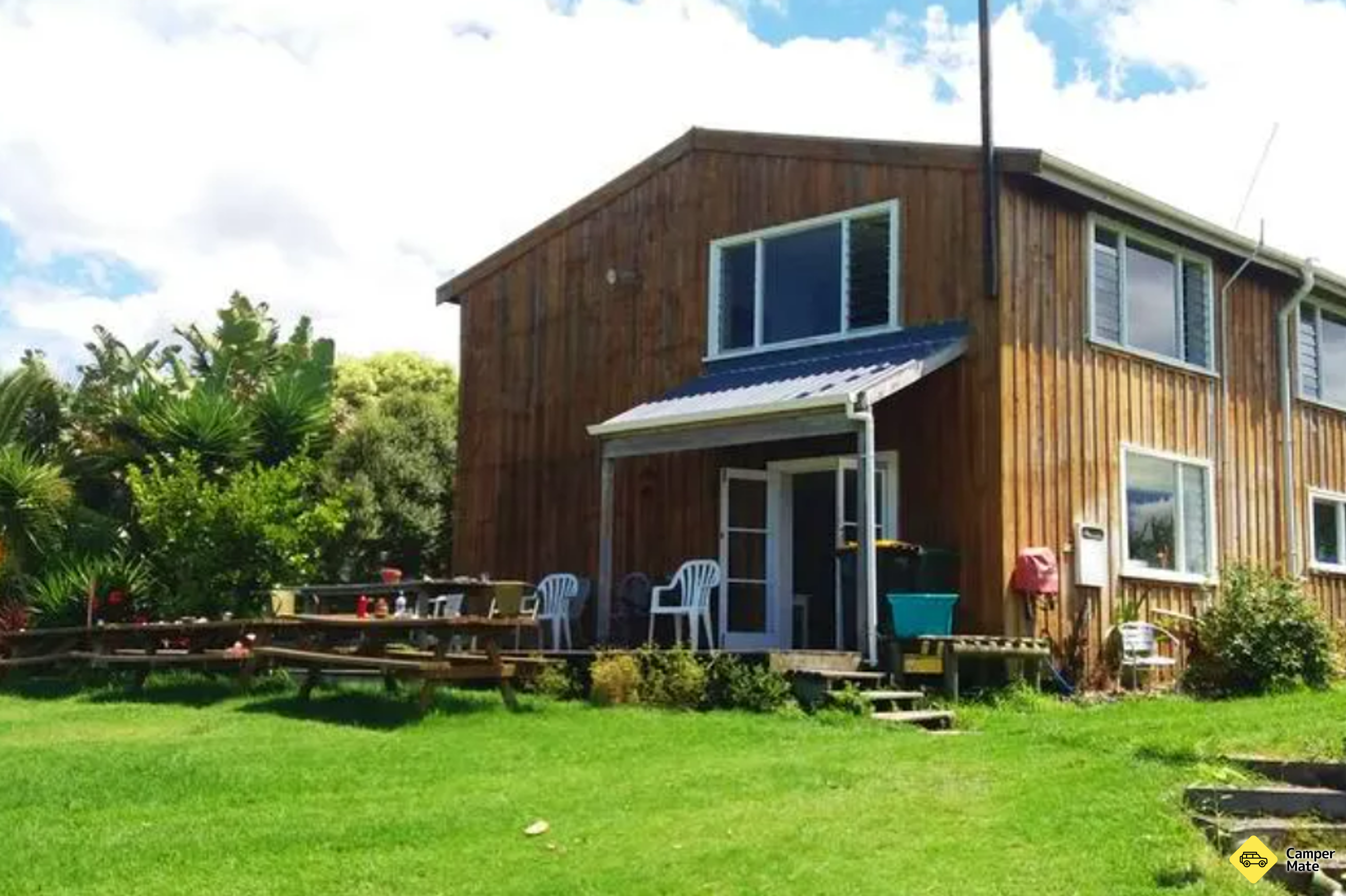 Tairua Beach House Backpackers & Camp - Image 2