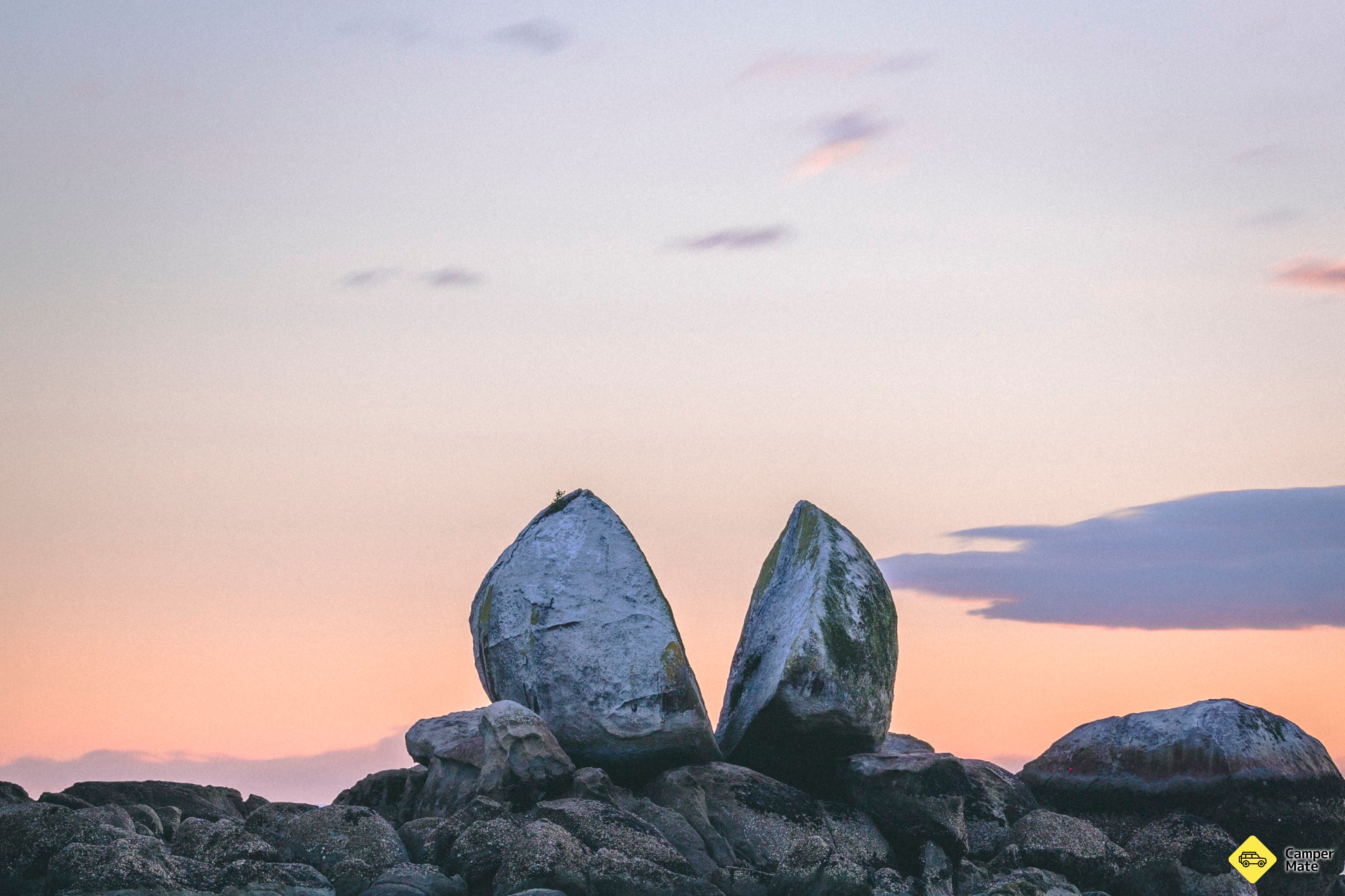 Split Apple Rock - Image 2