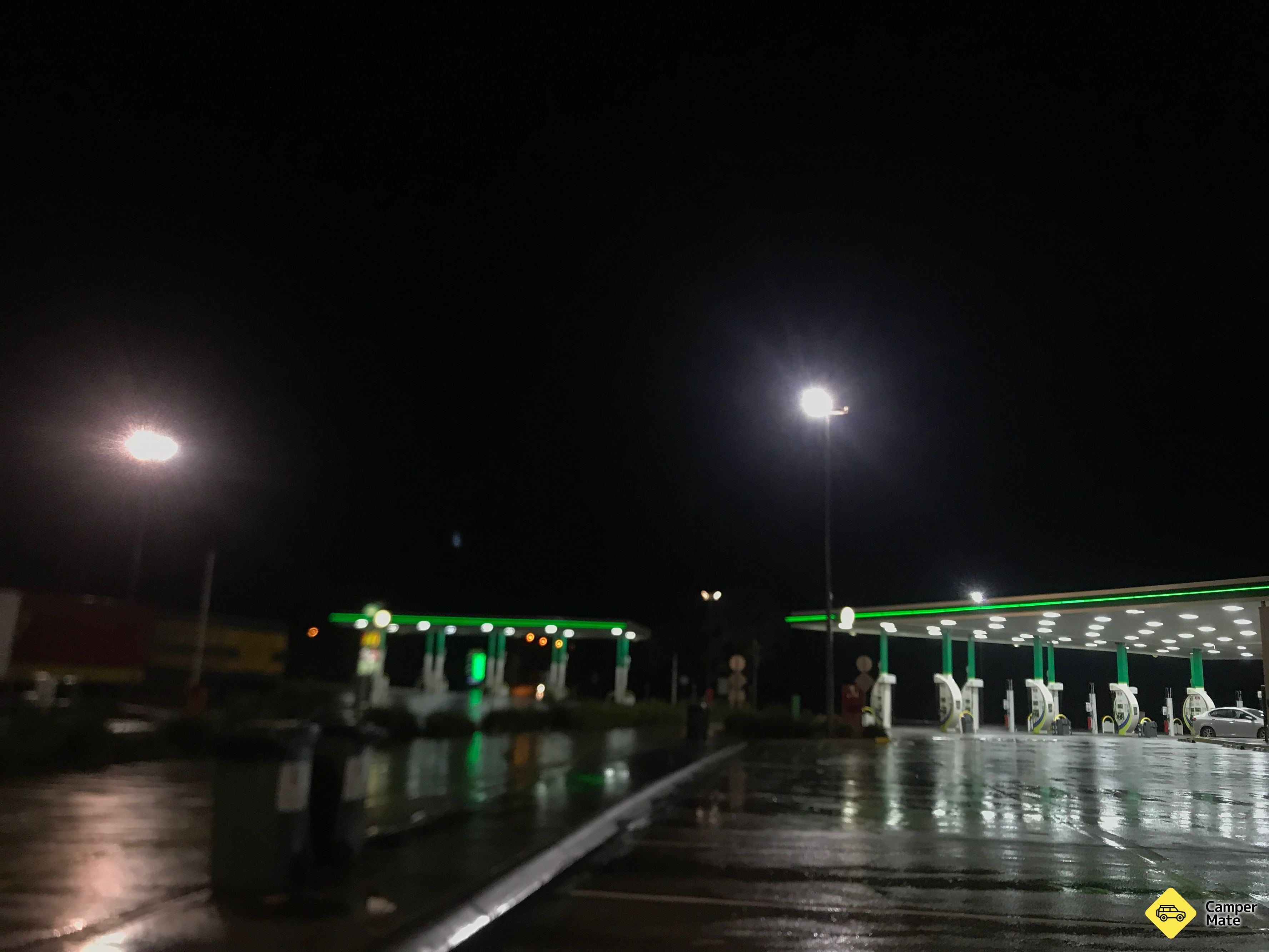 Great Divide Service Centre Rest Area - Image 3