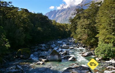 Tutoko Valley rutevei