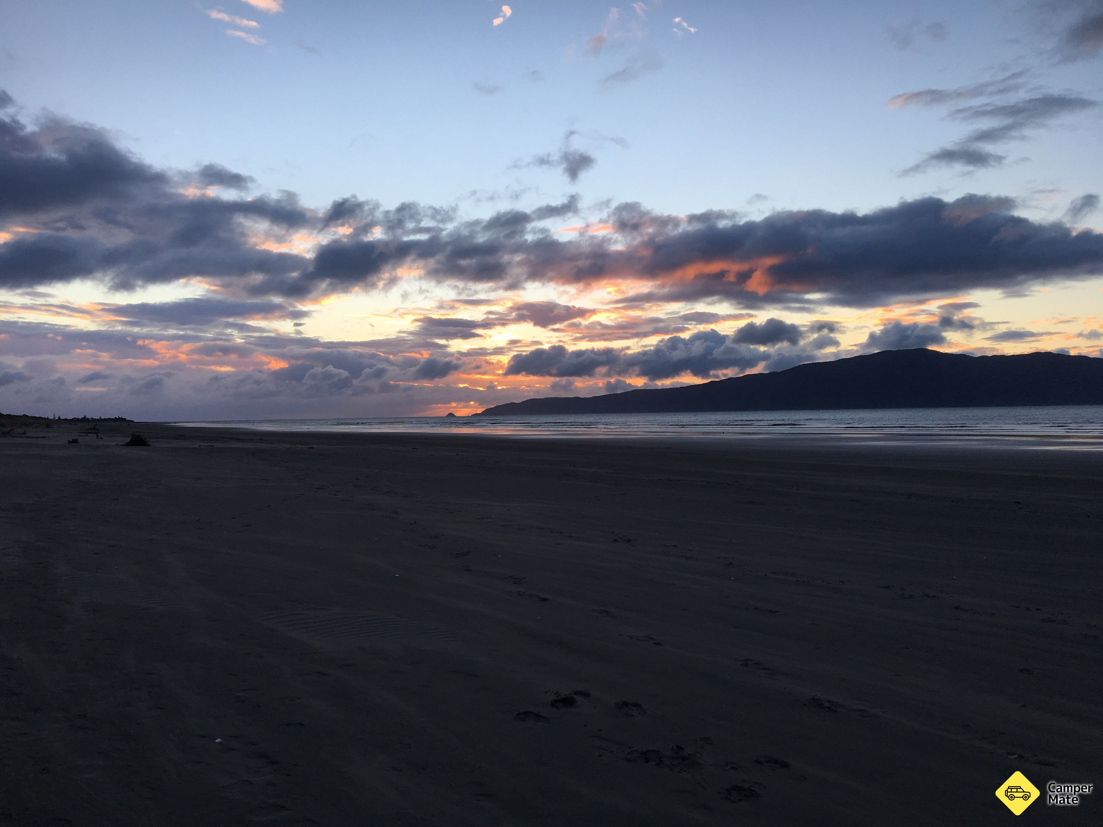 Waimea Road Beach Carpark - Image 3
