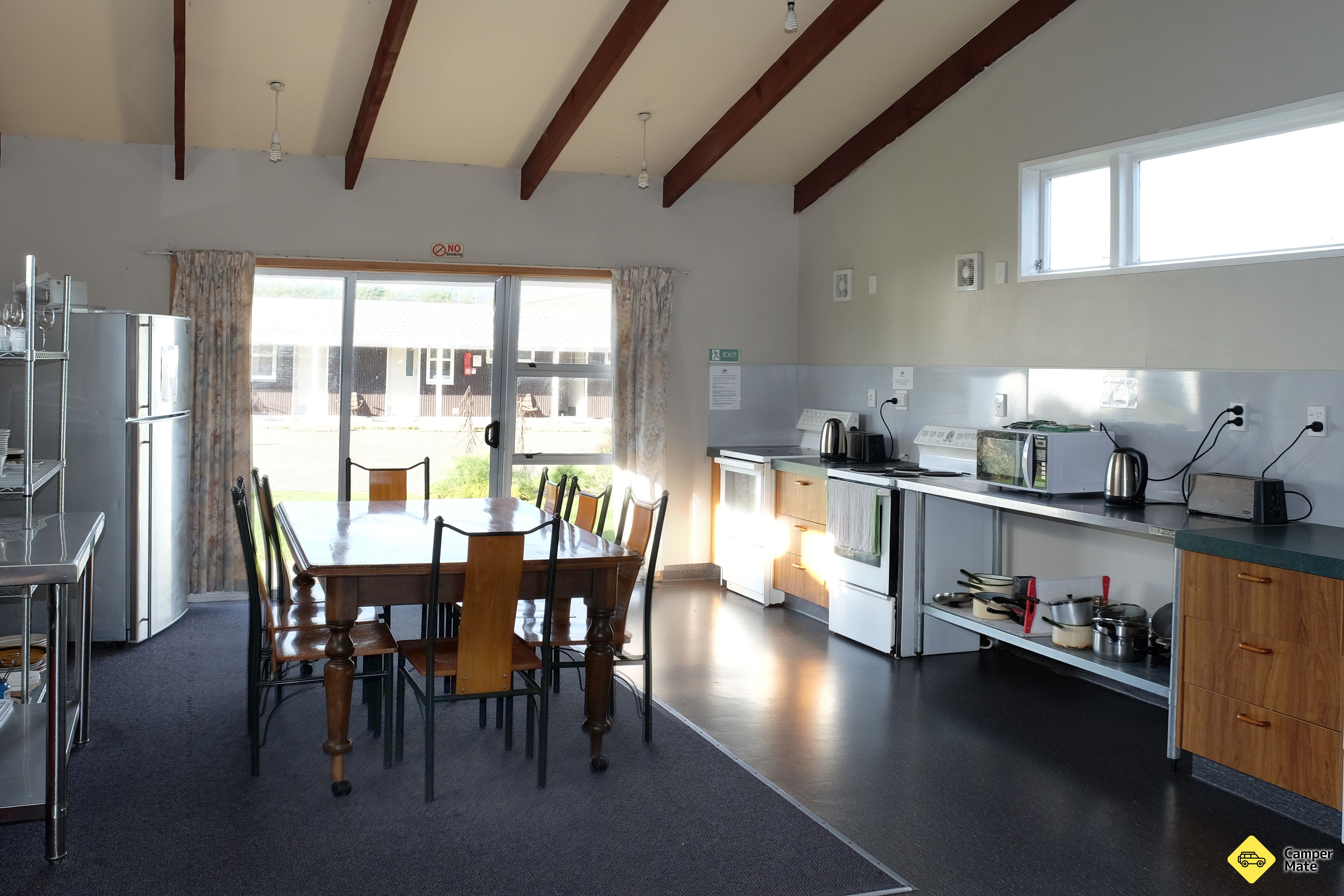 Last Light Lodge and Cafe - Image 2