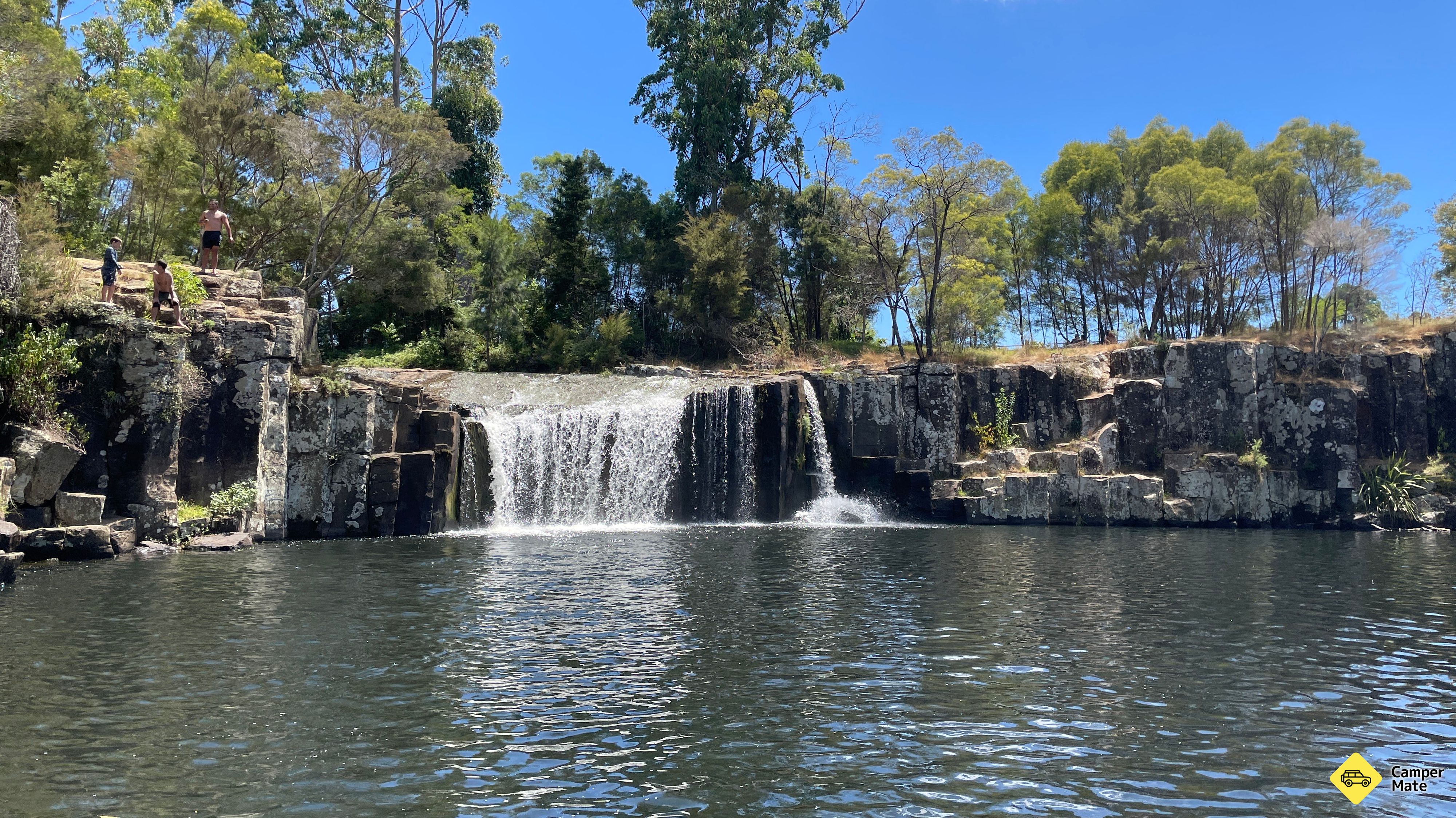 Charlie's Rock Waterfall 근처 오락거리