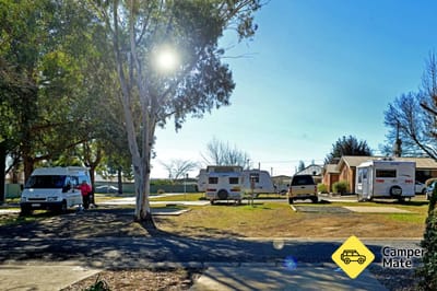 Het Fossicker Caravan Park