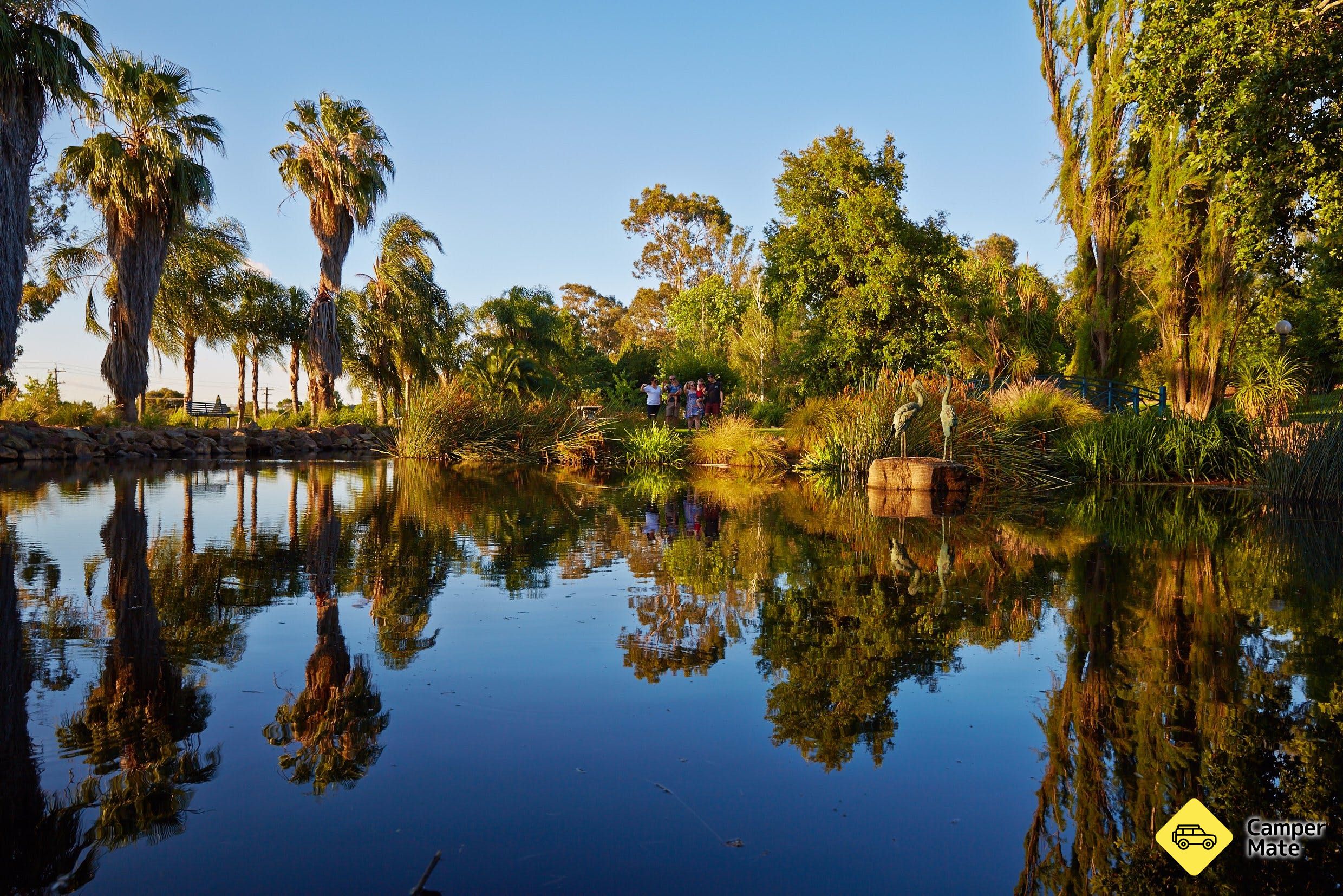 BOTANIC GARDENS - Image 2