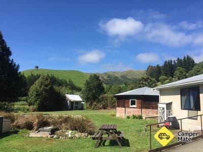 Hoteles cerca de Kelceys Bush Farmyard Holiday Park