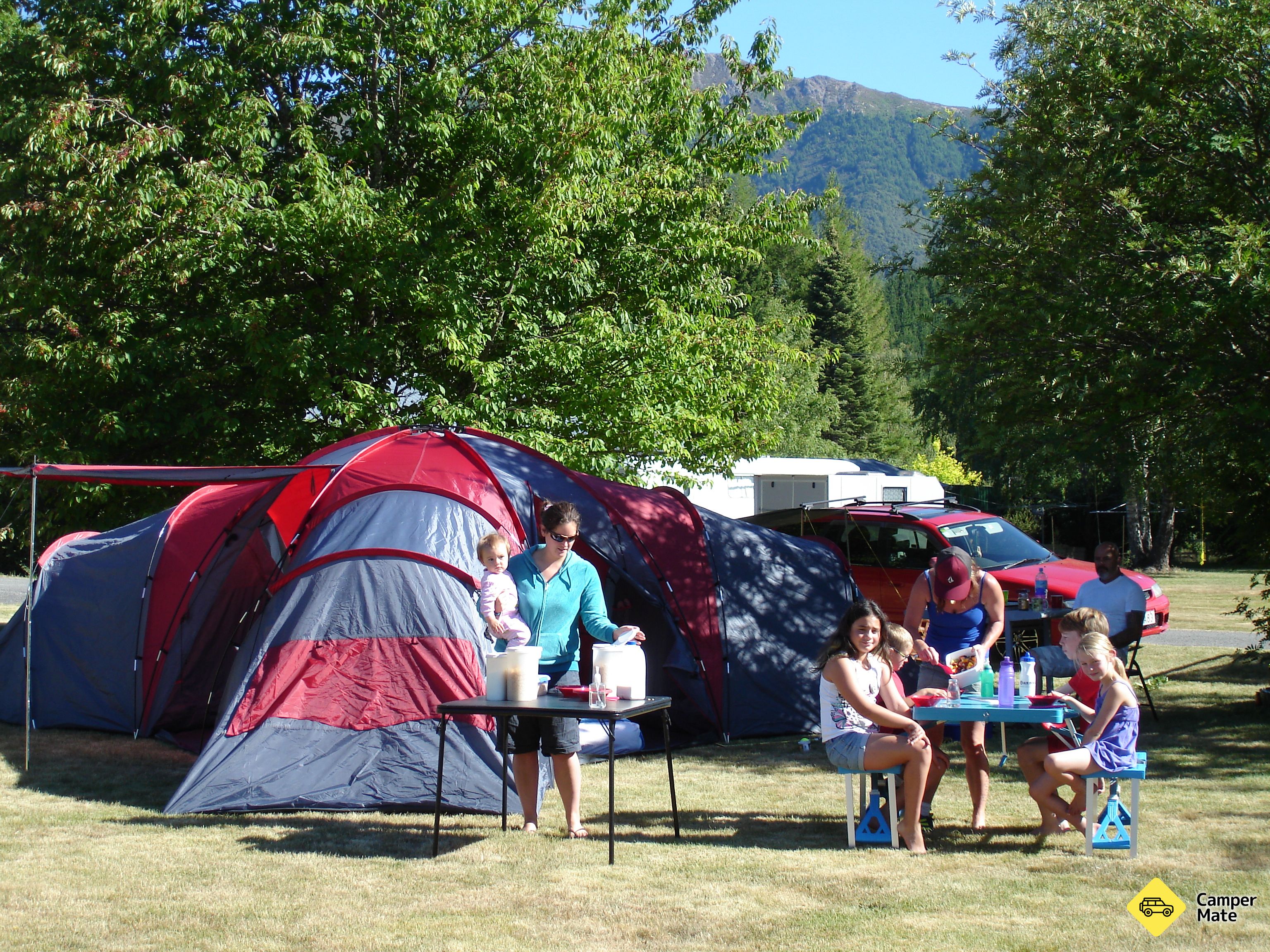 Alpine Holiday Apartments & Campground - Image 3