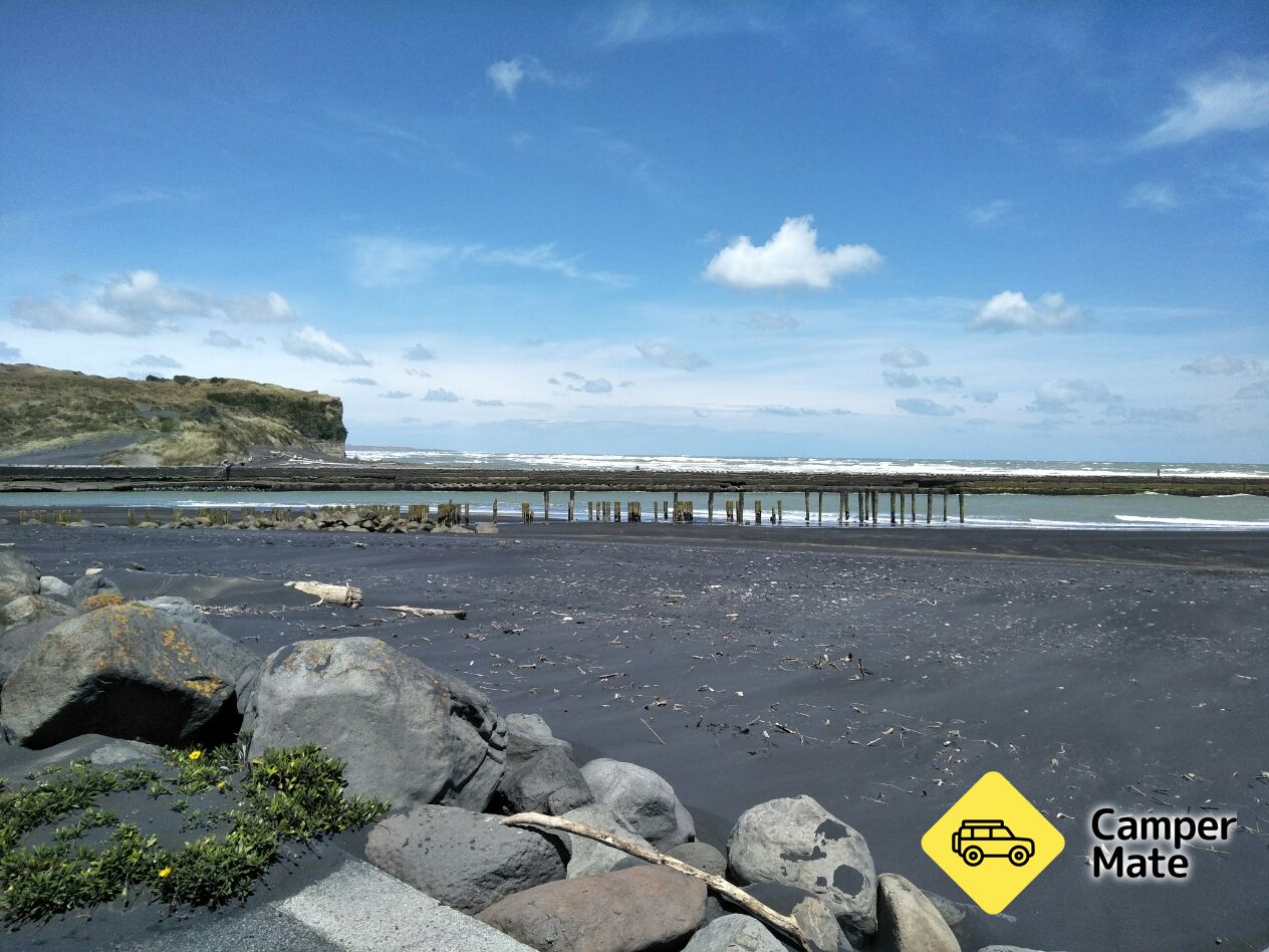 Mana Bay, Patea Beach - Image 2