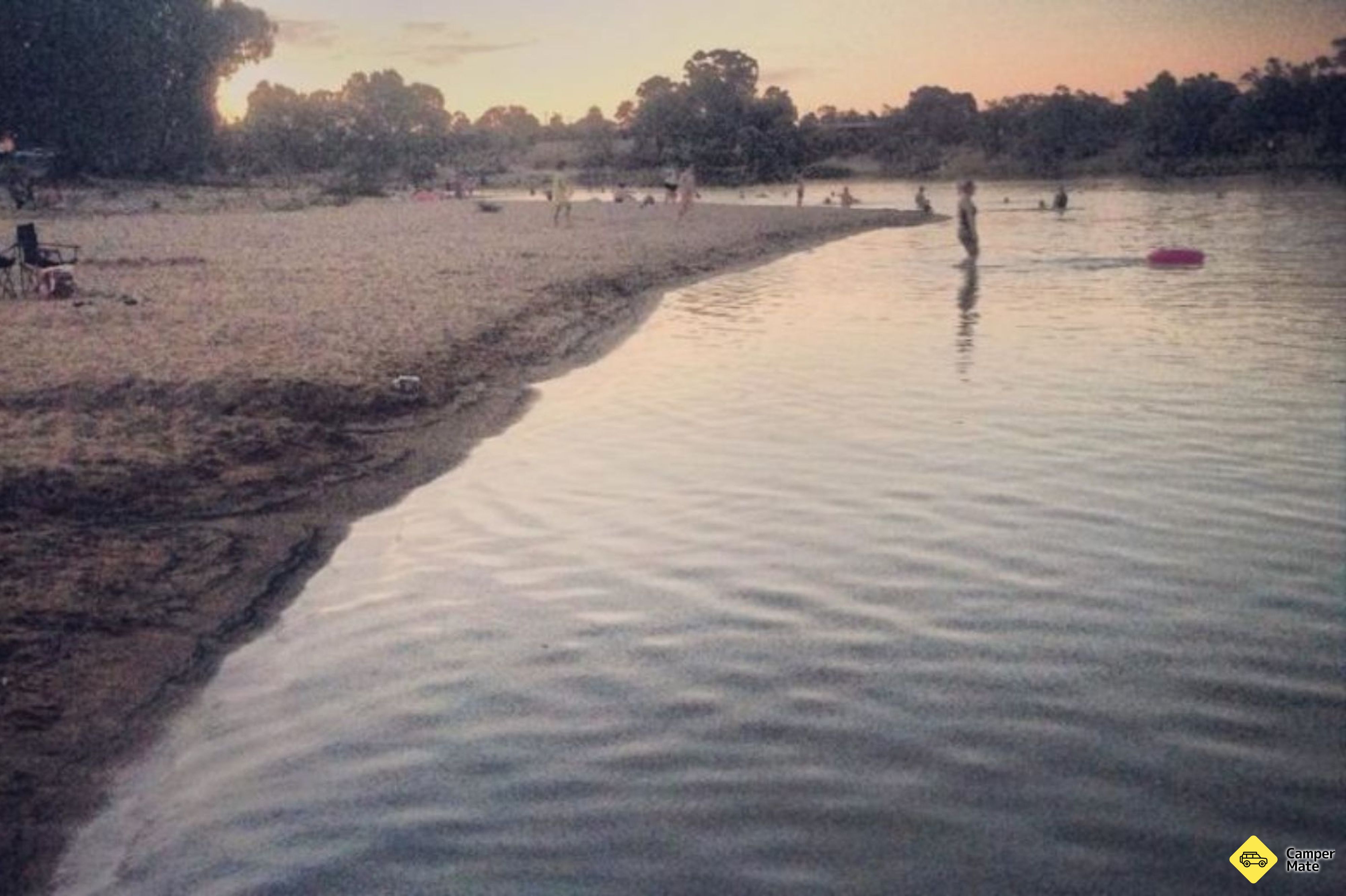 Apex RiverBeach Holiday Park - Image 2