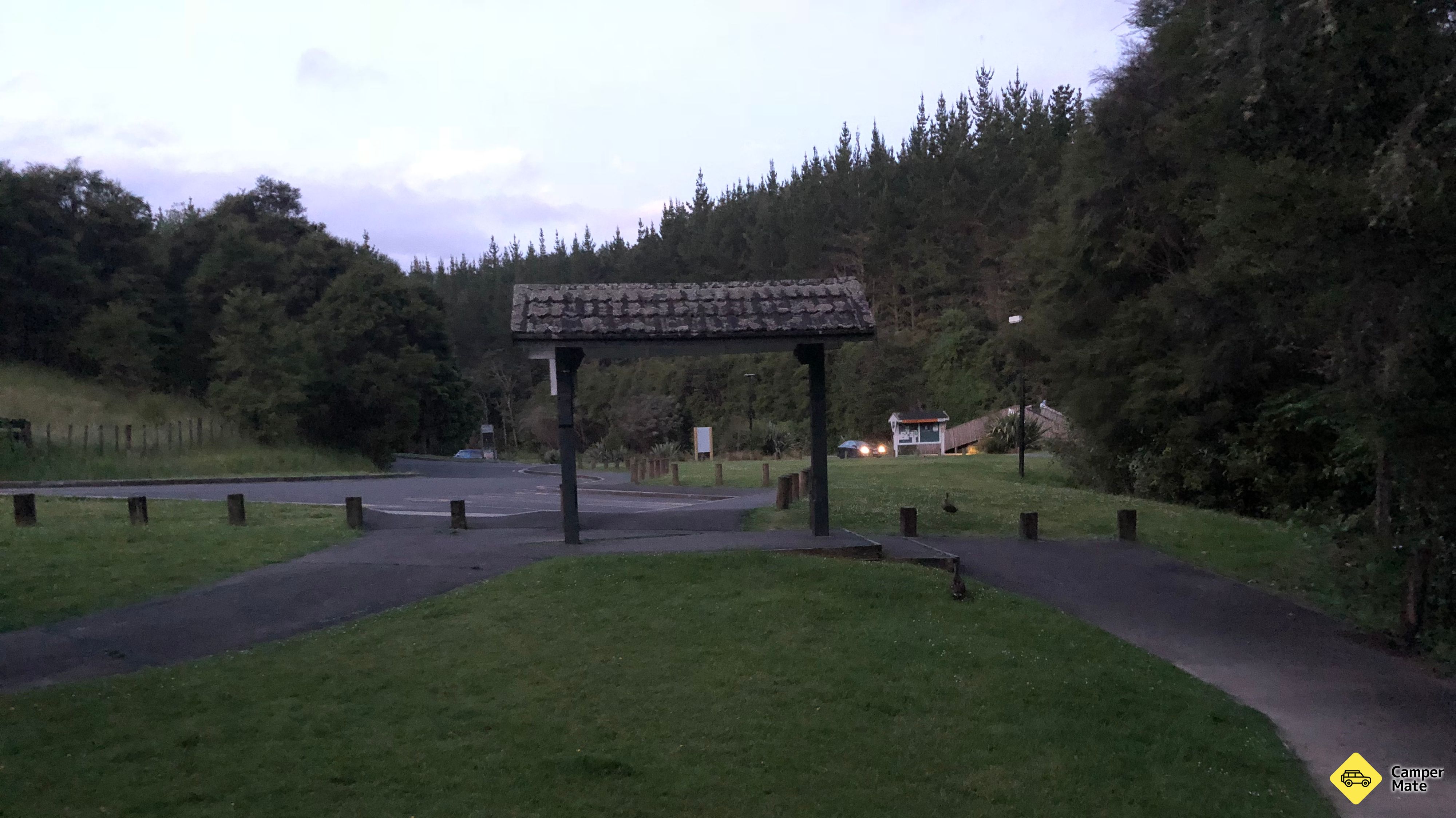 Hunua Falls CSC Overnight parkeringsplads
