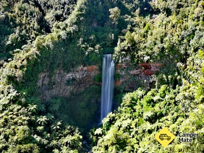 Lähellä Tupapakurua Falls