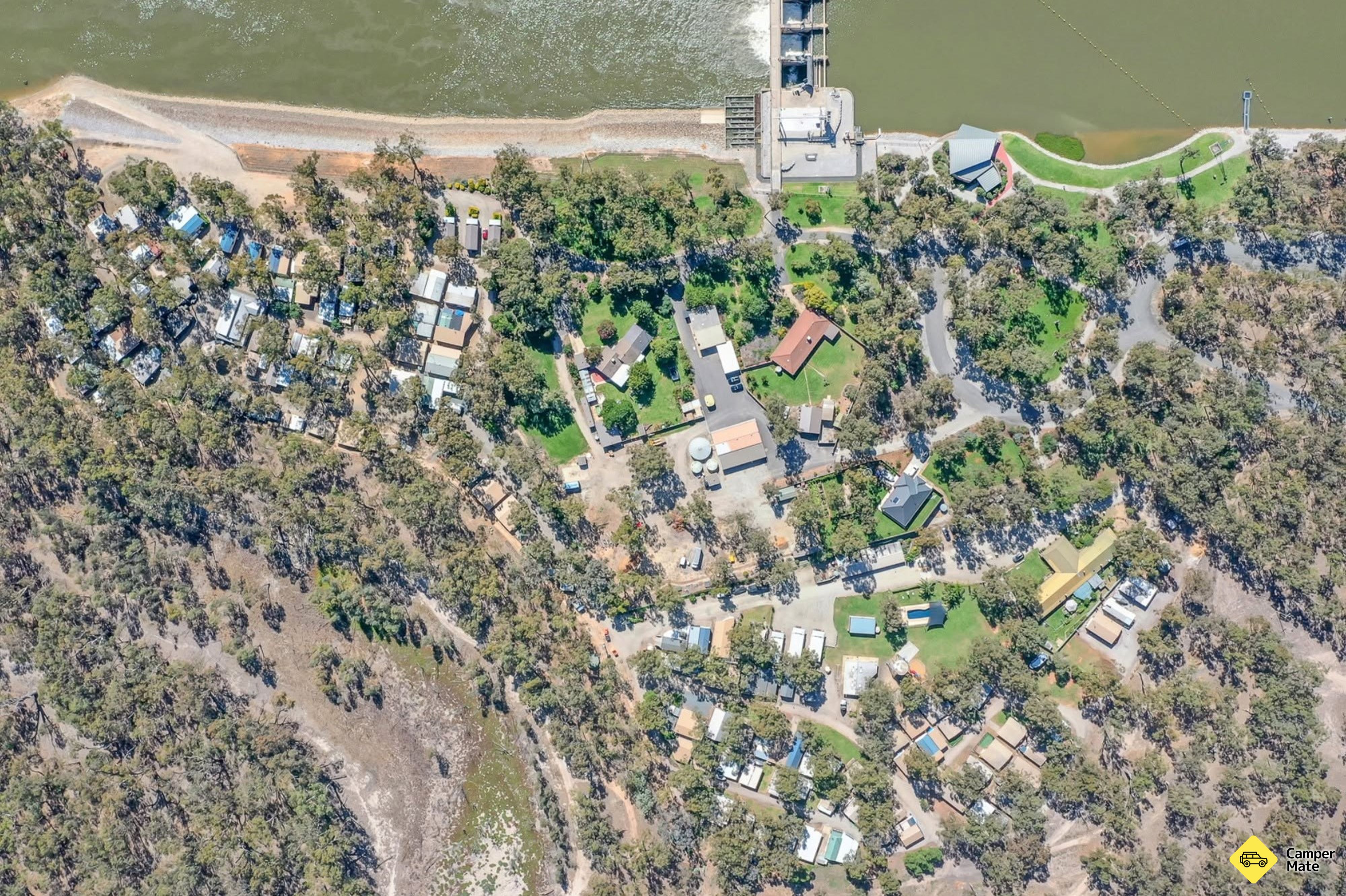 Torrumbarry Weir Holiday Park - Image 2