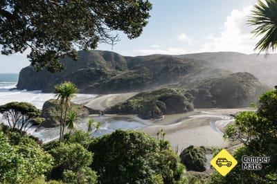 Anawhata Beach
