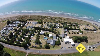 Restauranter i nærheten av Tirohanga Beach Holiday Park