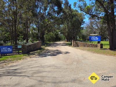 Lakes Bushland Caravan Park के बारे में राय