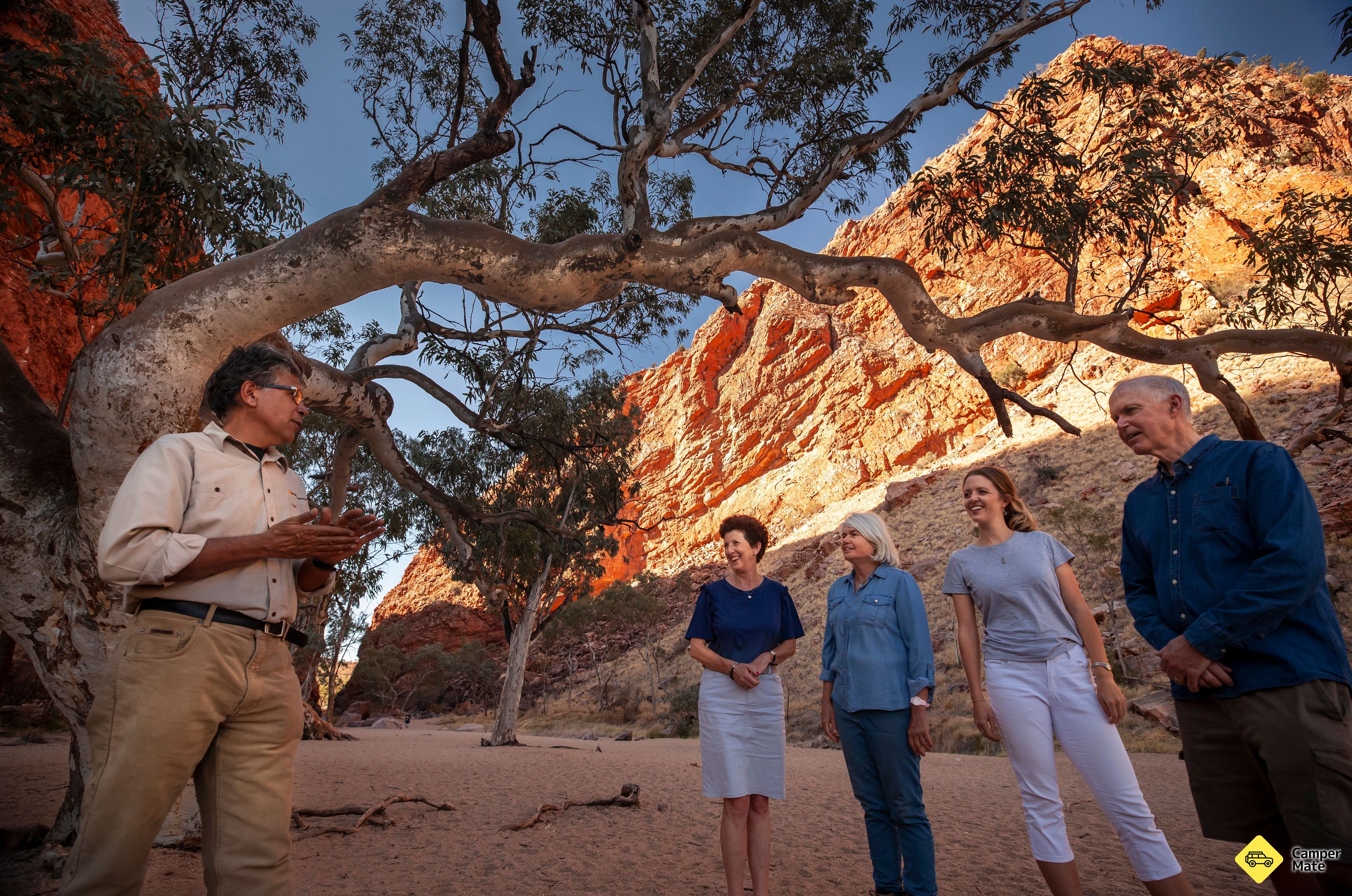 RT Tours Australia - Mbantua Sunset And Starlight Bush Dinner