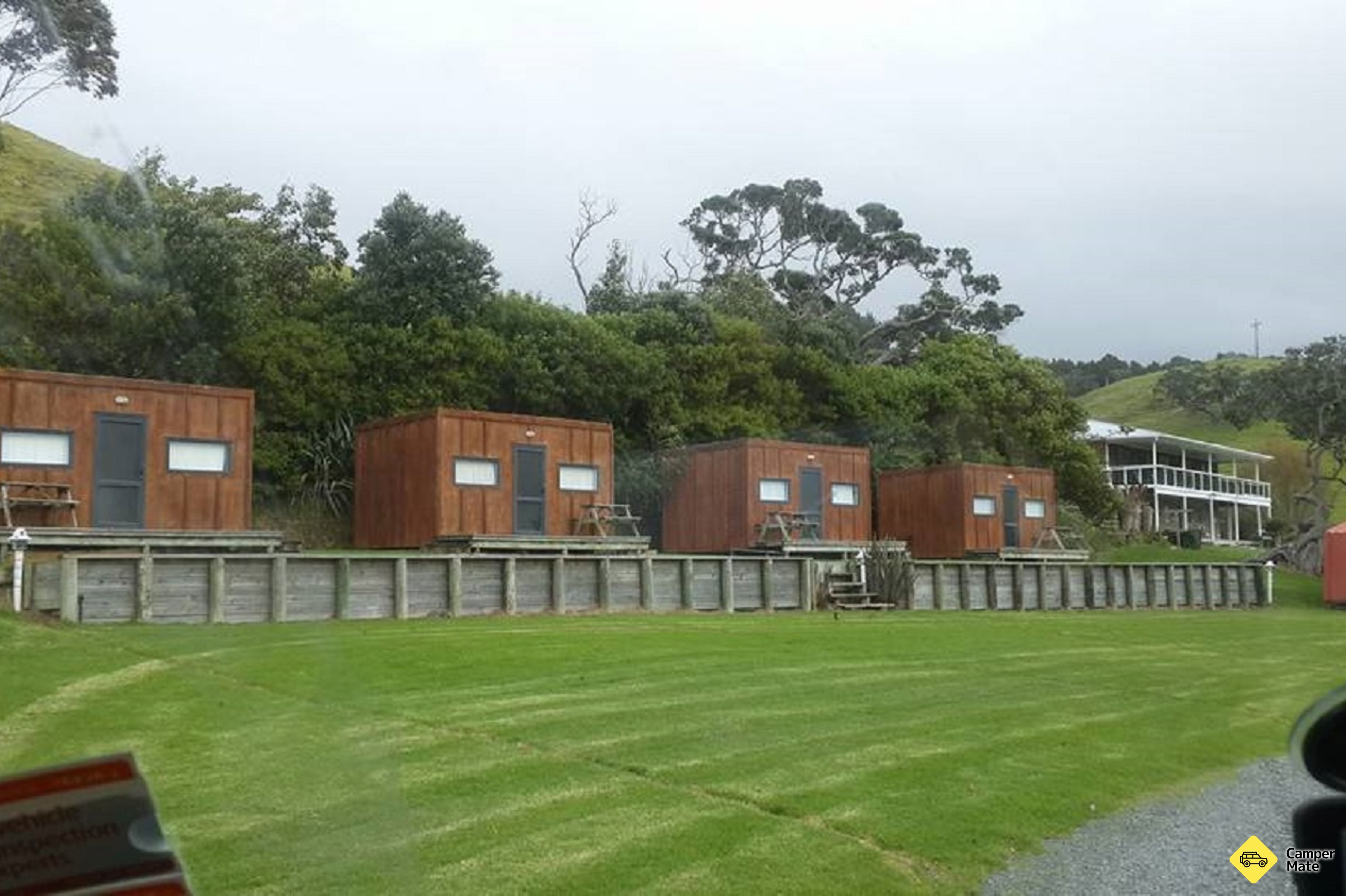 Whangaruru Beachfront Motor Camp