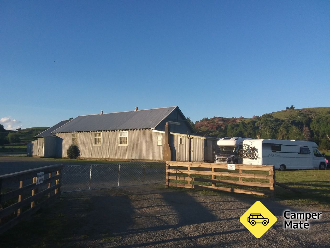 Trevlig Valley Hall - Image 3