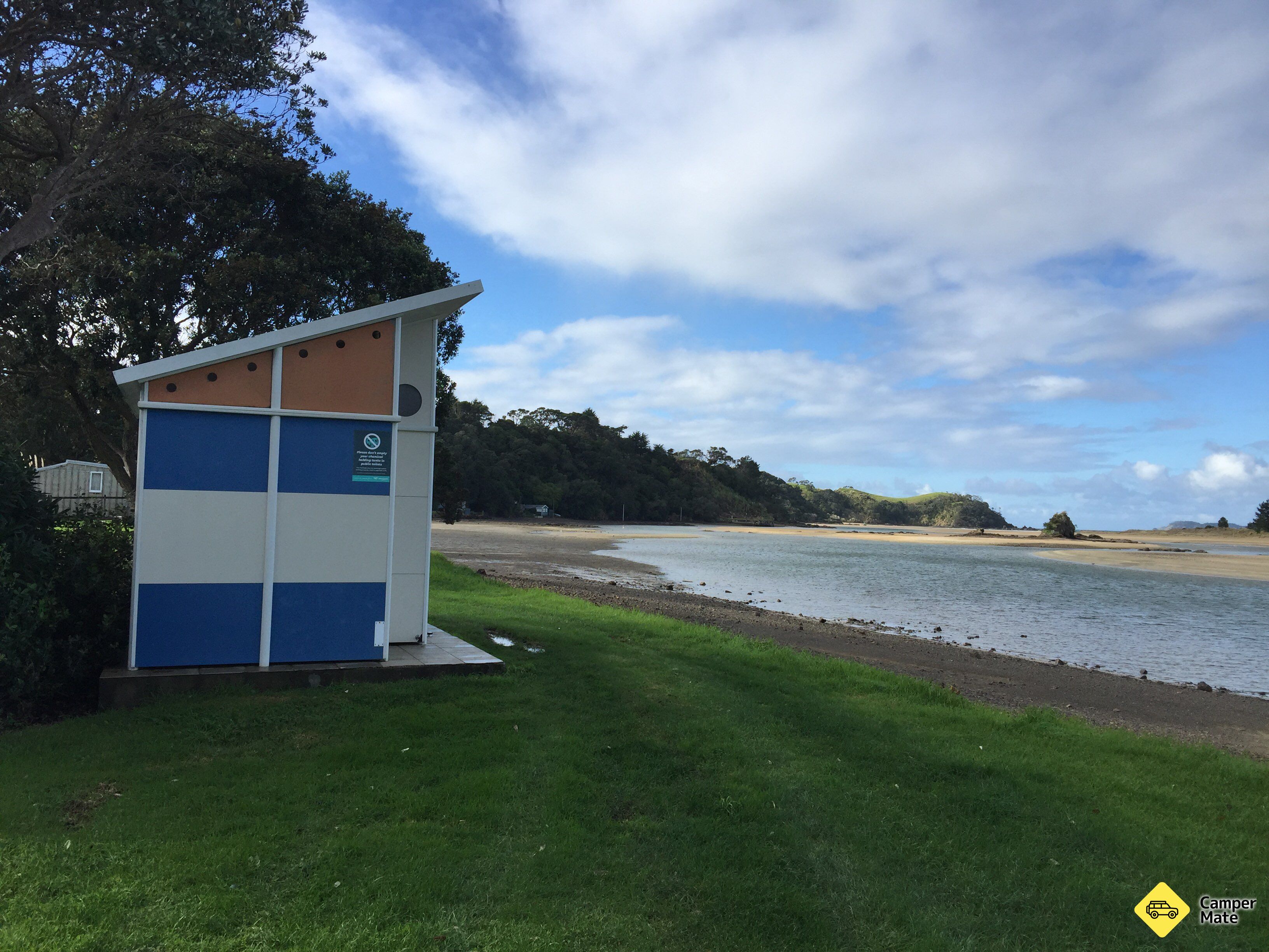 Whananaki North Road layby