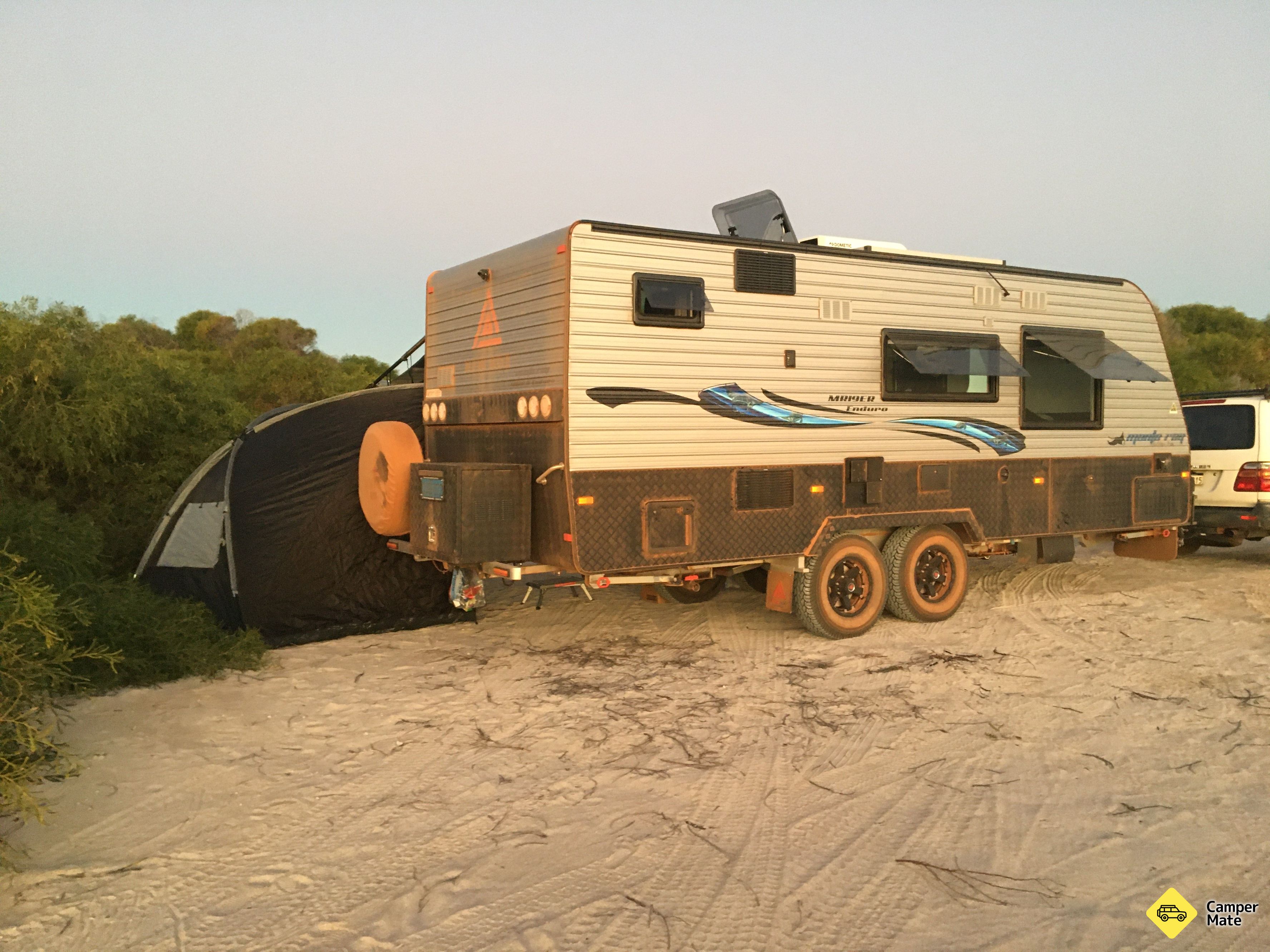 Lucky bay - Image 2