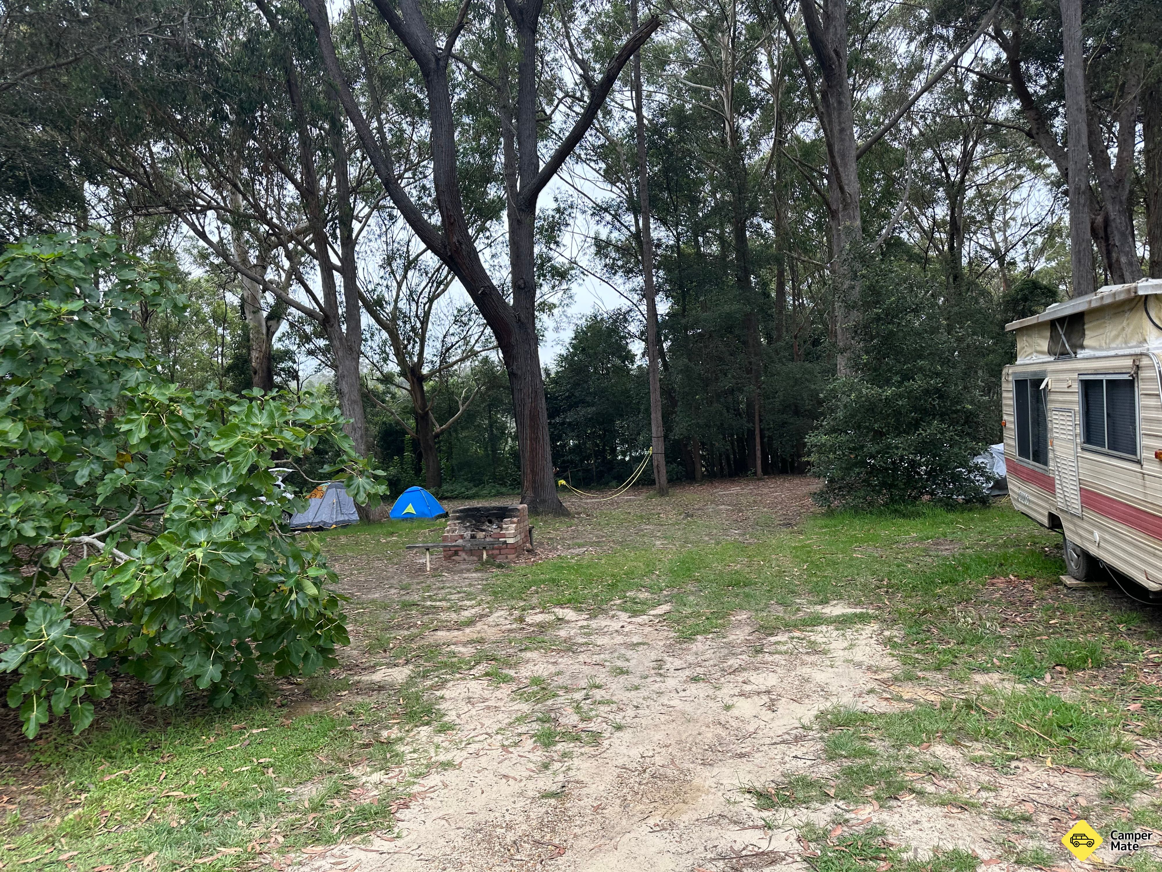 Parque de Caravan Rústico - Image 2