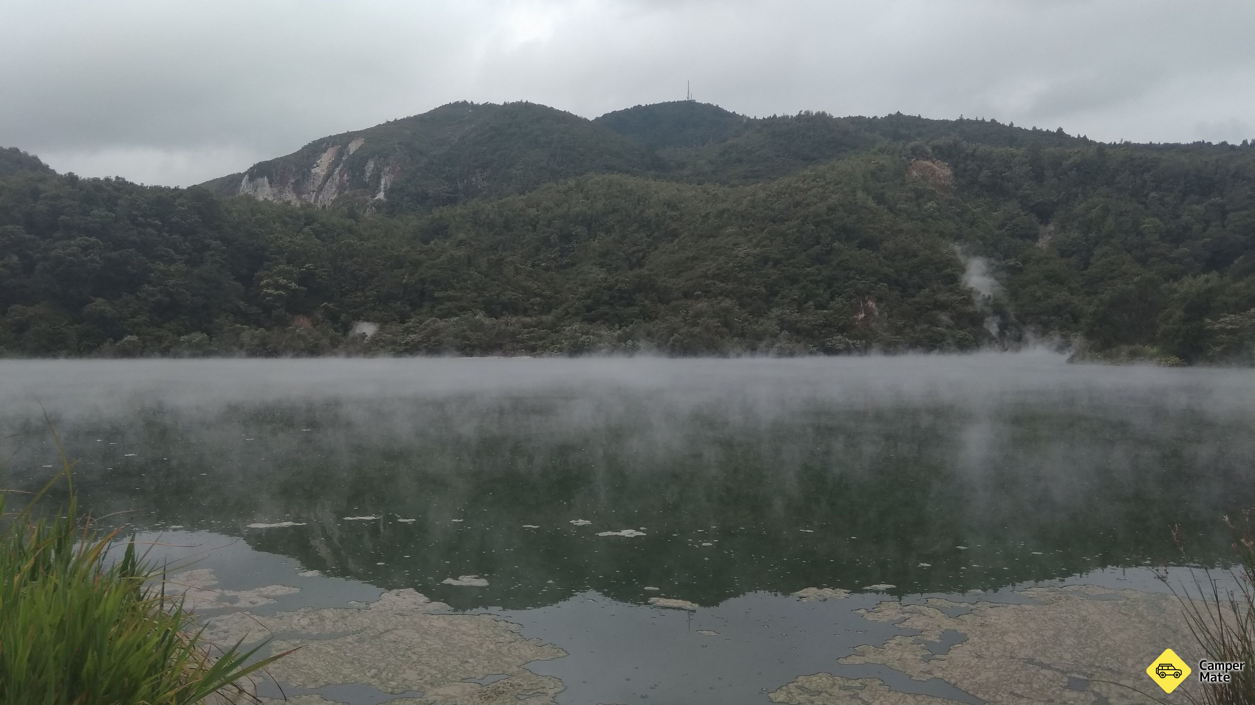 ロトウヘロ地熱湖(Rotowhero Geothermal Lake)