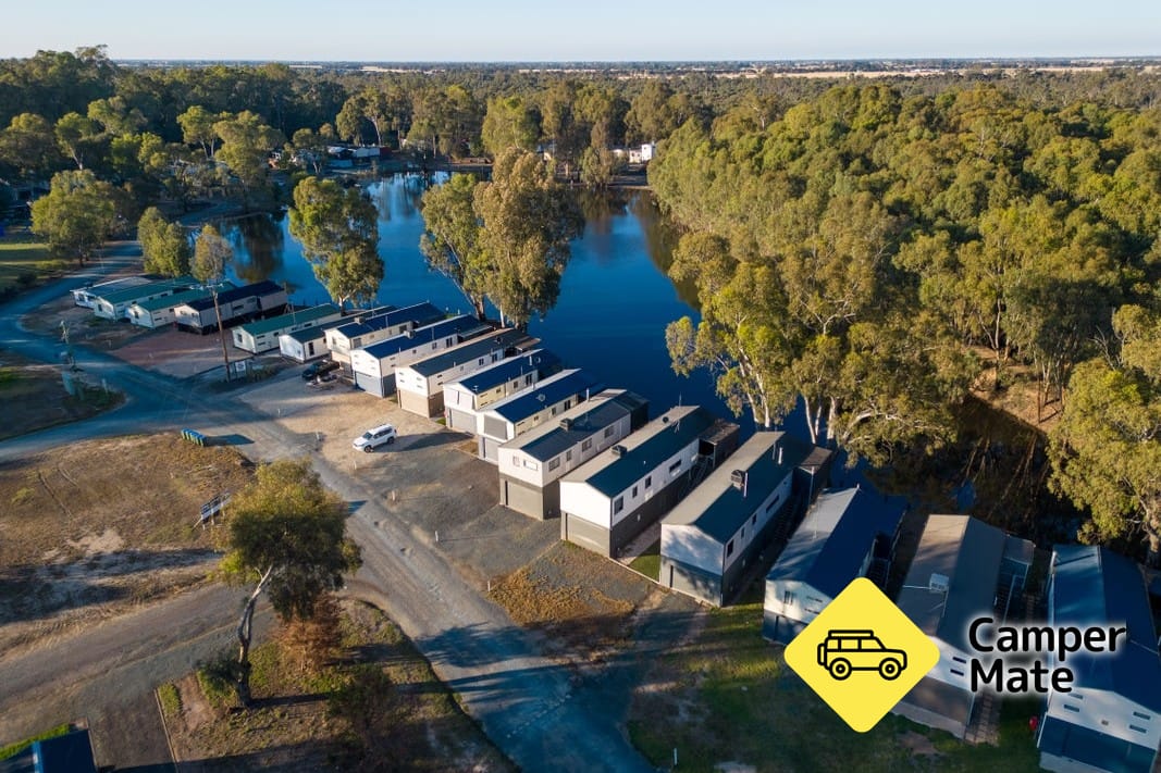 Tasmanin lomapuistot - Merool on the Murray