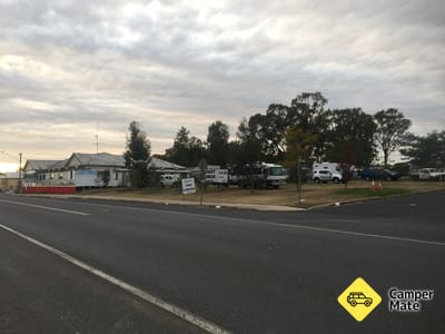 Mulgildie Hotel Camp Area
