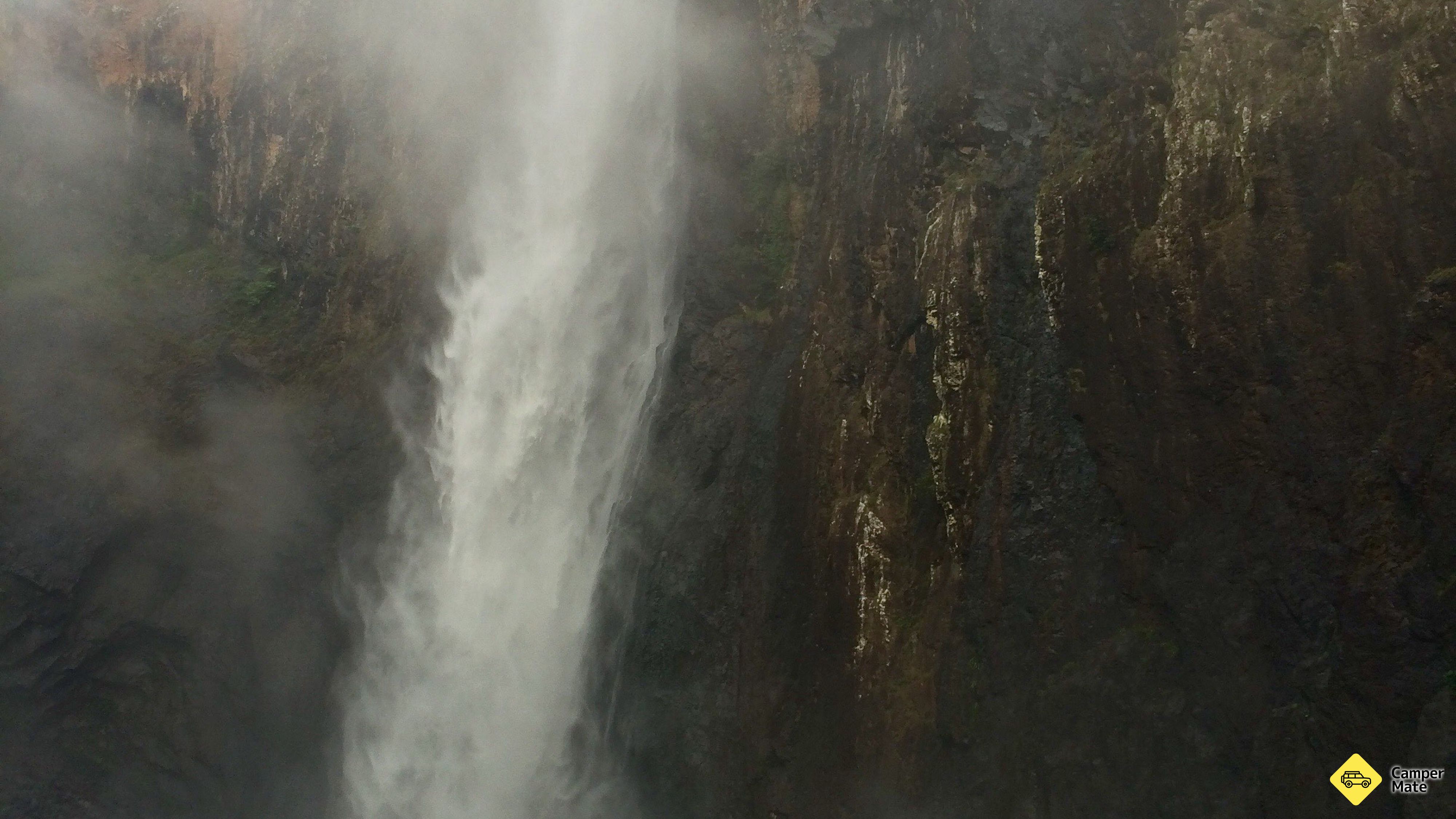 קמפינג Wallaman Falls