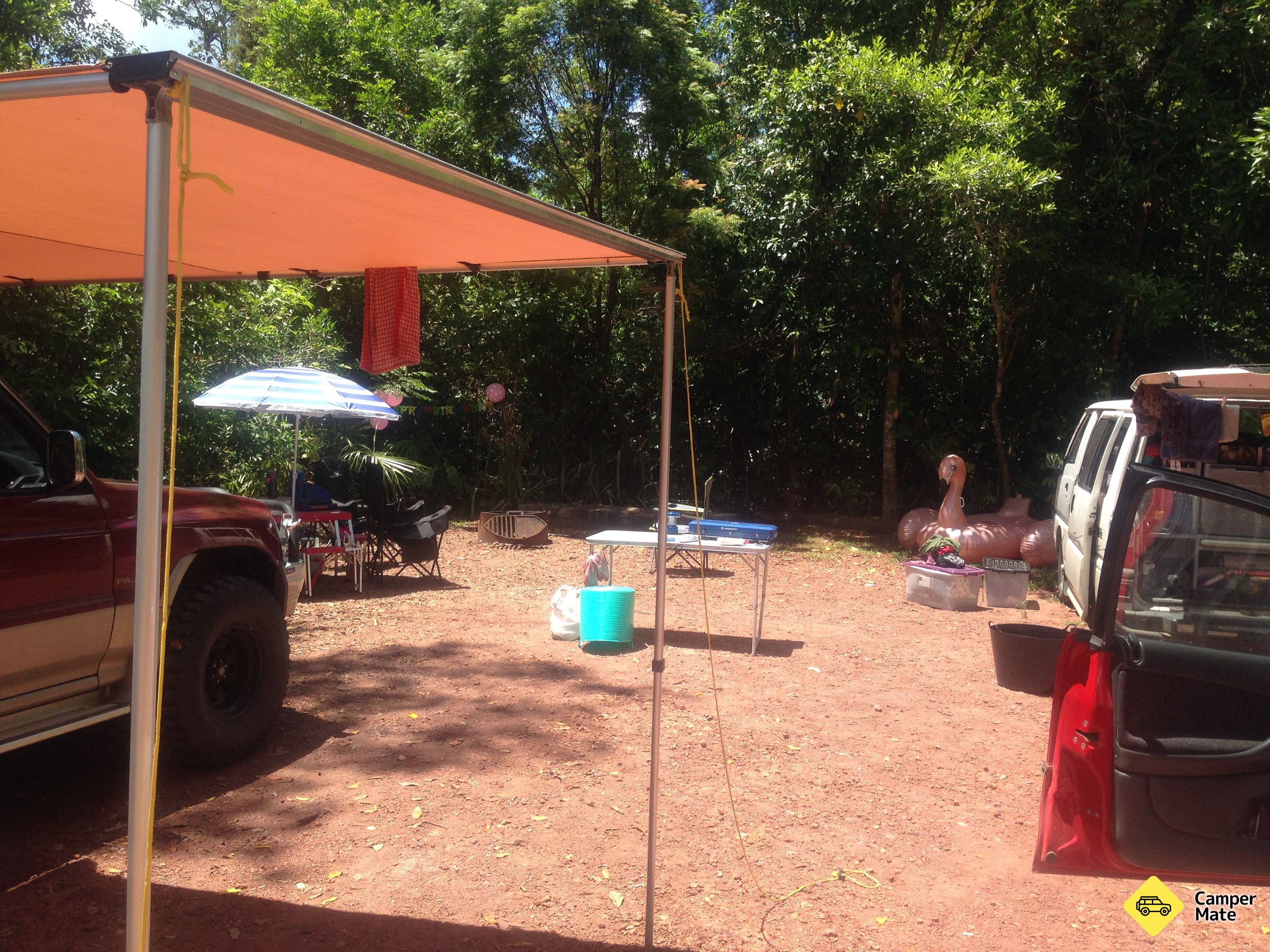 Отель Water Park Creek Campground