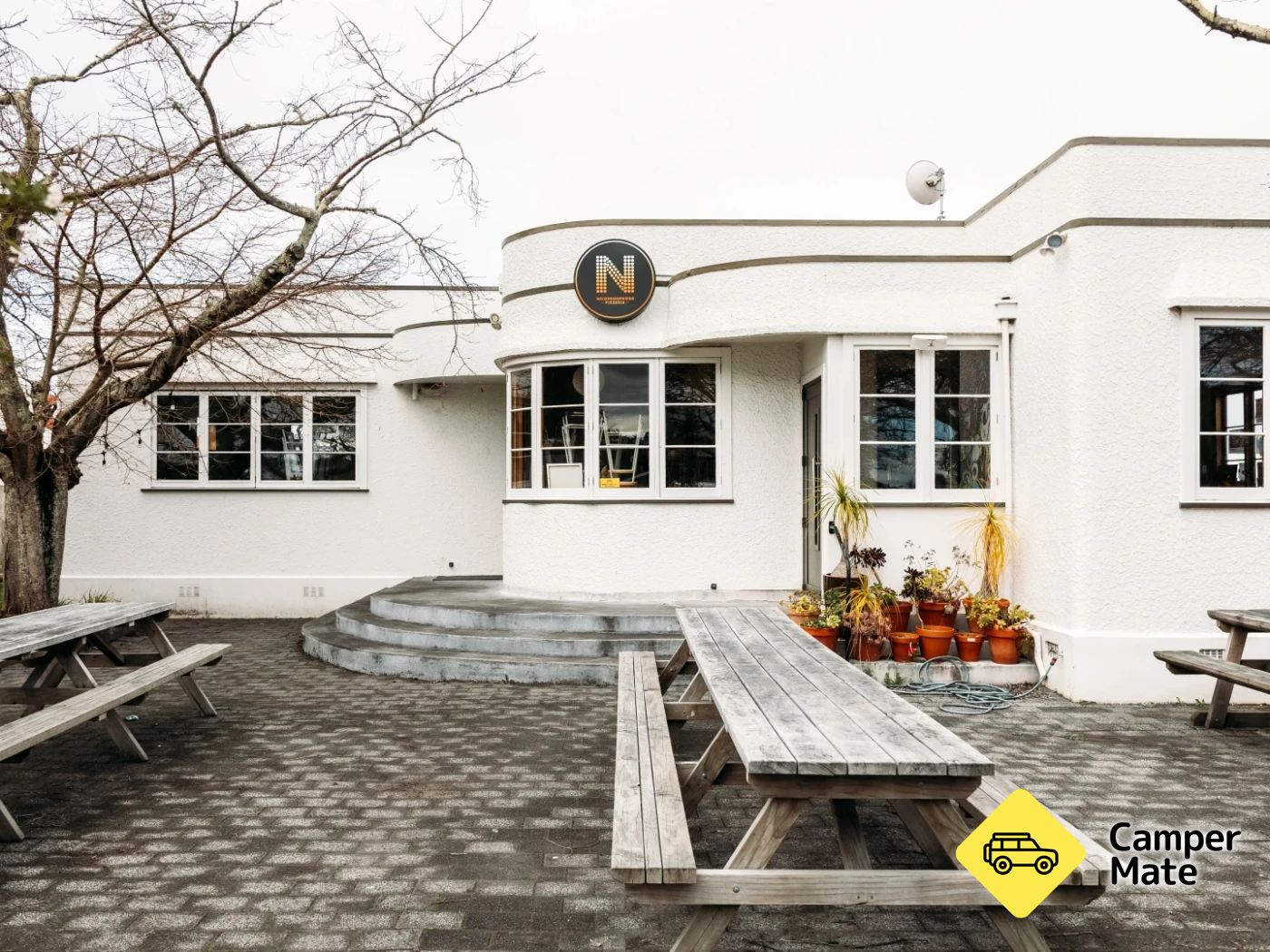 Neighbourhood Pizzeria - Image 3