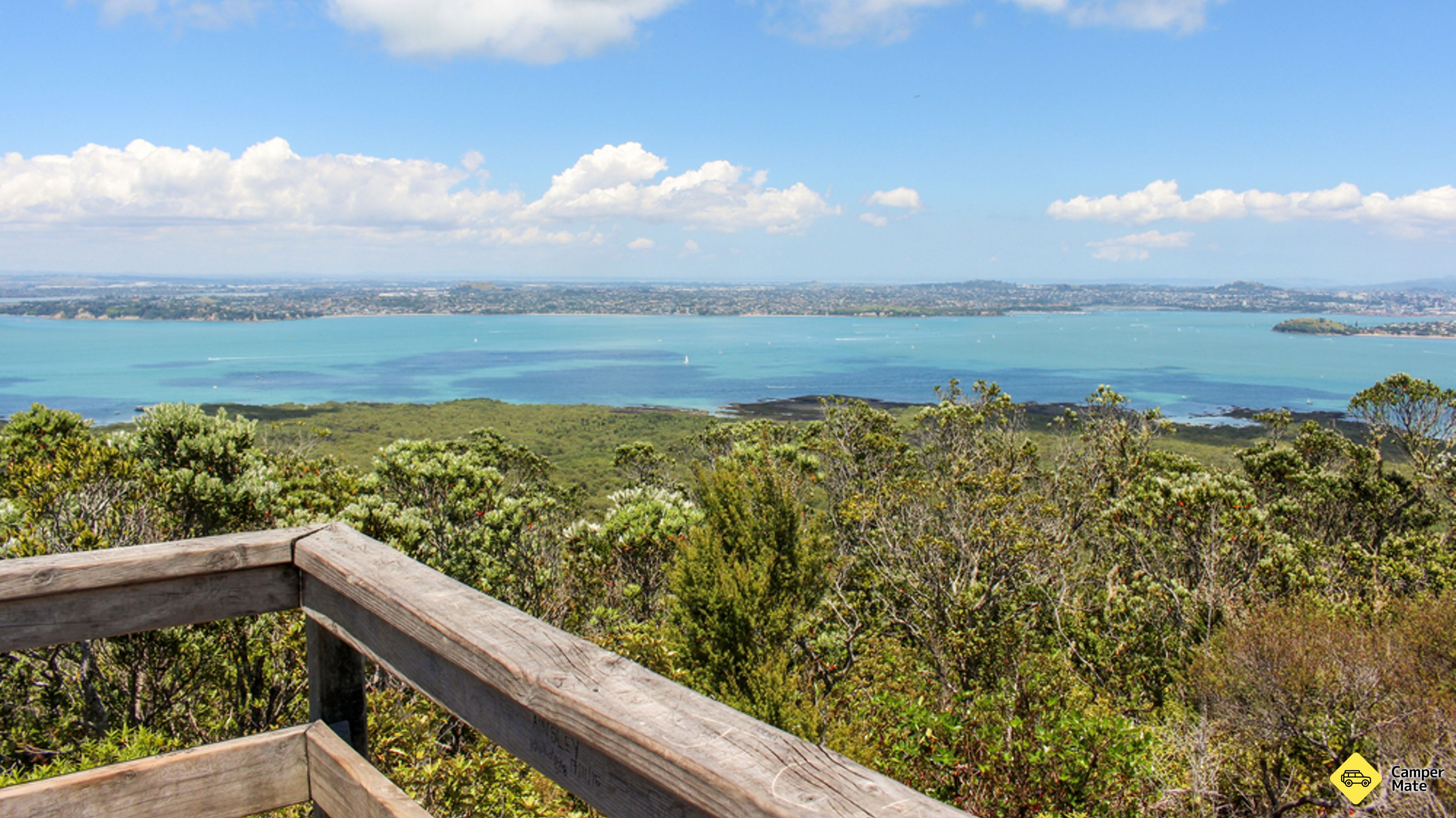 Rangitoto Summit Track 부근의 호텔