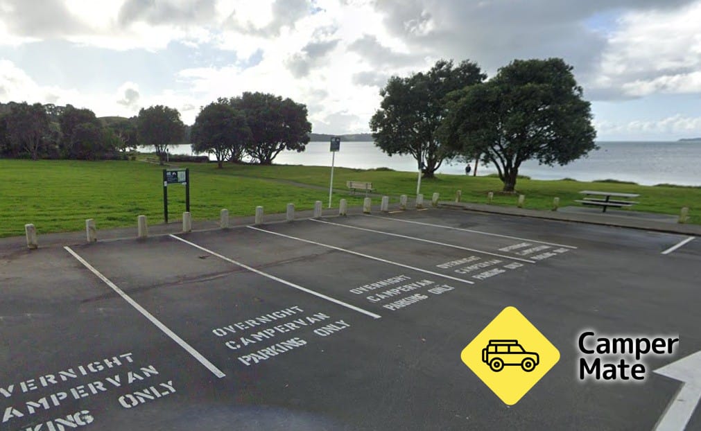 Snells Beach Sunburst Avenue 5pm-10am - Image 2