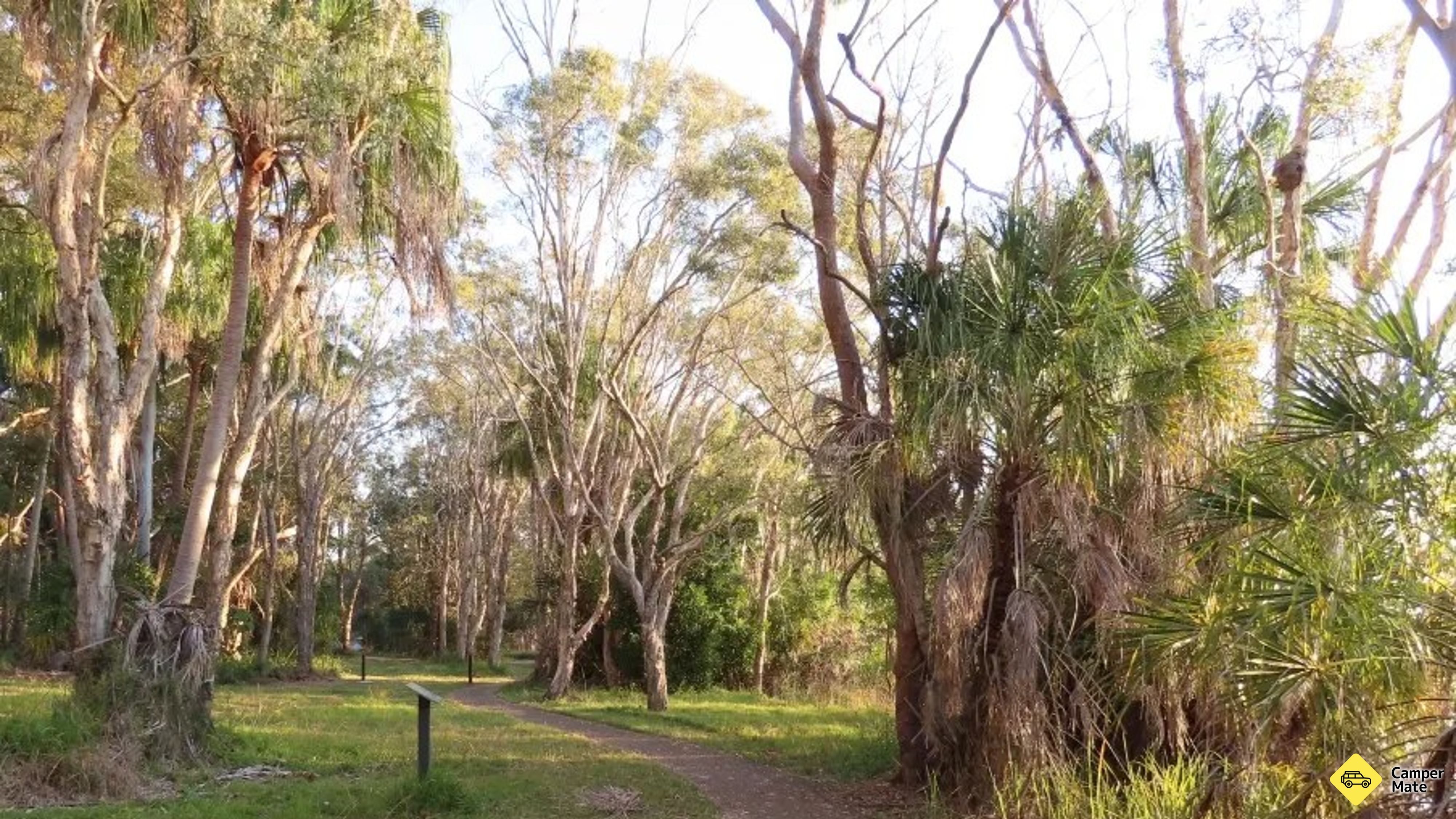Tin Can Bay Wildflower Walk के बारे में जानें