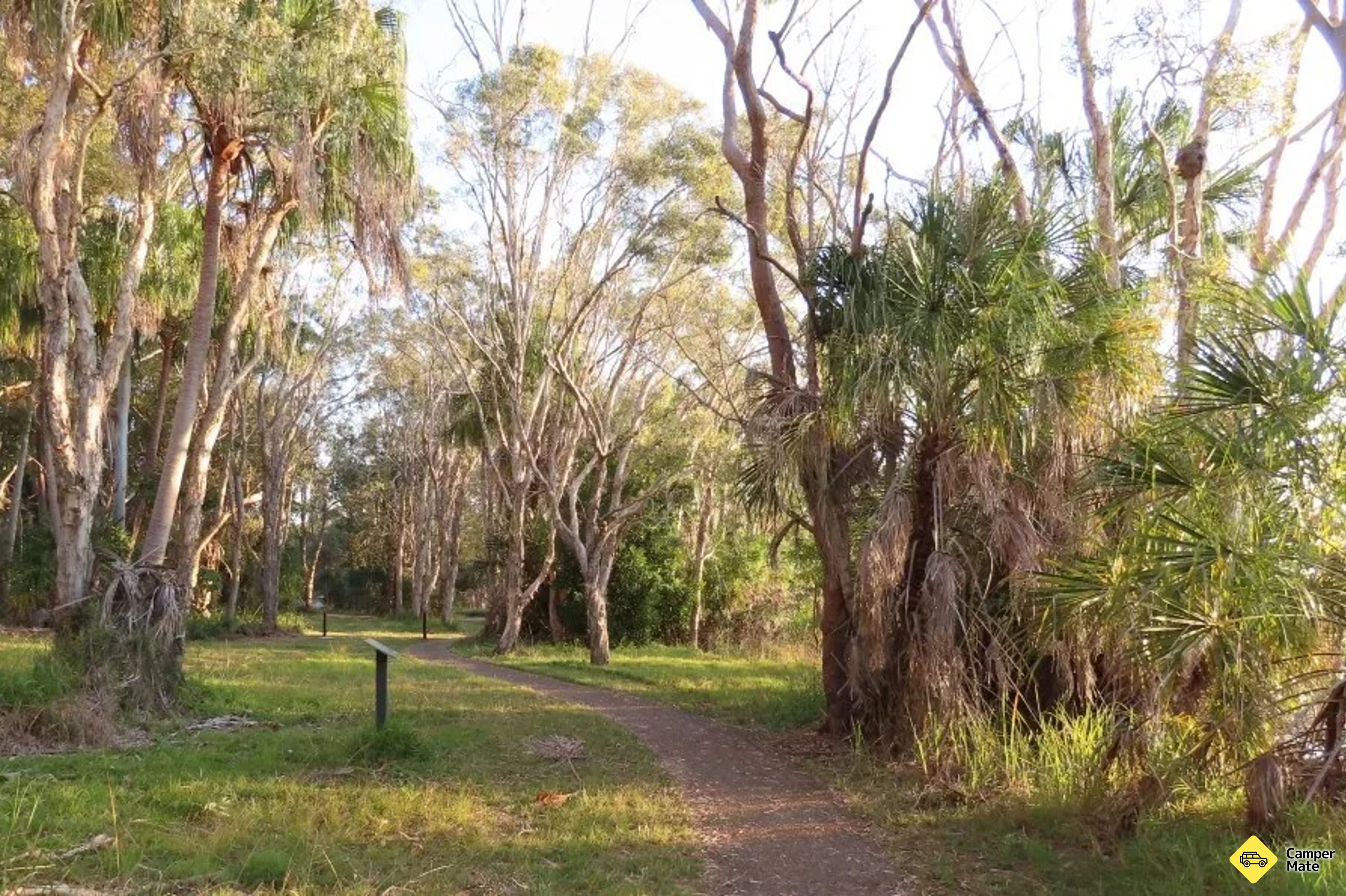 Tin Can Bay Wildflower Walk के बारे में जानें